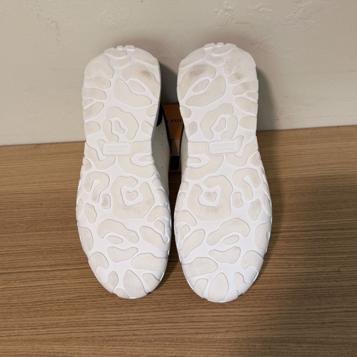 Alexander McQueen Alexander McQueen Court Sneakers Ivory / Navy Green 45 / 12 Size US 12 / EU 45 - 6 Thumbnail