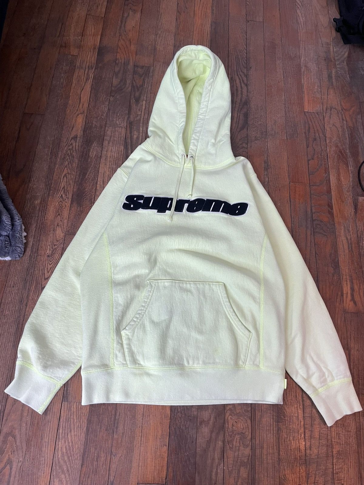 Supreme Supreme chenille hoodie Size US S / EU 44-46 / 1 - 1 Thumbnail