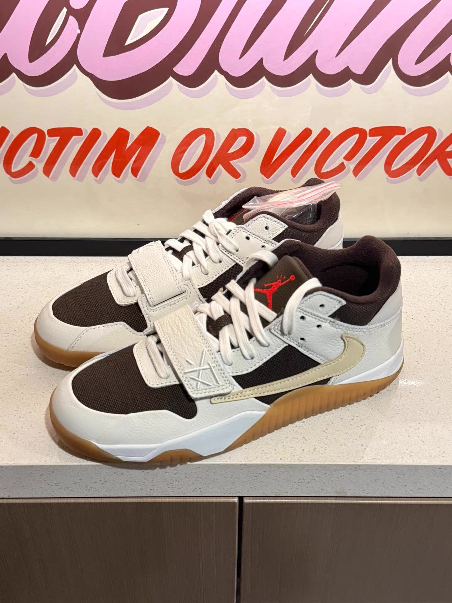 Nike Travis Scott x Jordan Jumpman Jack basketball shoes。Ｑ20 Size US 9.5 / EU 42-43 - 1 Thumbnail