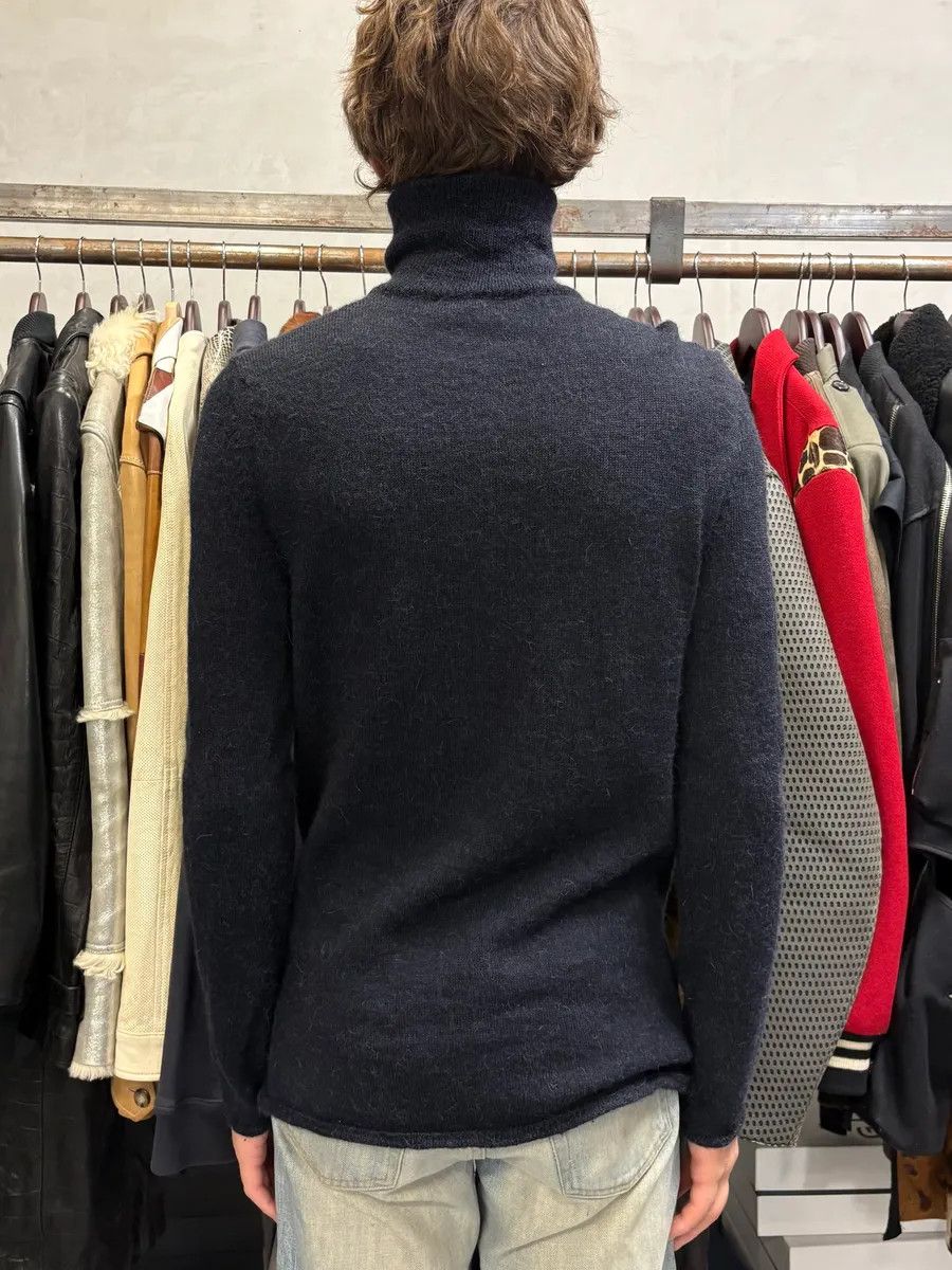 Gucci AW2007 Gucci Navy Asymmetrical Wool Buttoned Sweater by Frida Giannini Size US XS / EU 42 / 0 - 3 Thumbnail