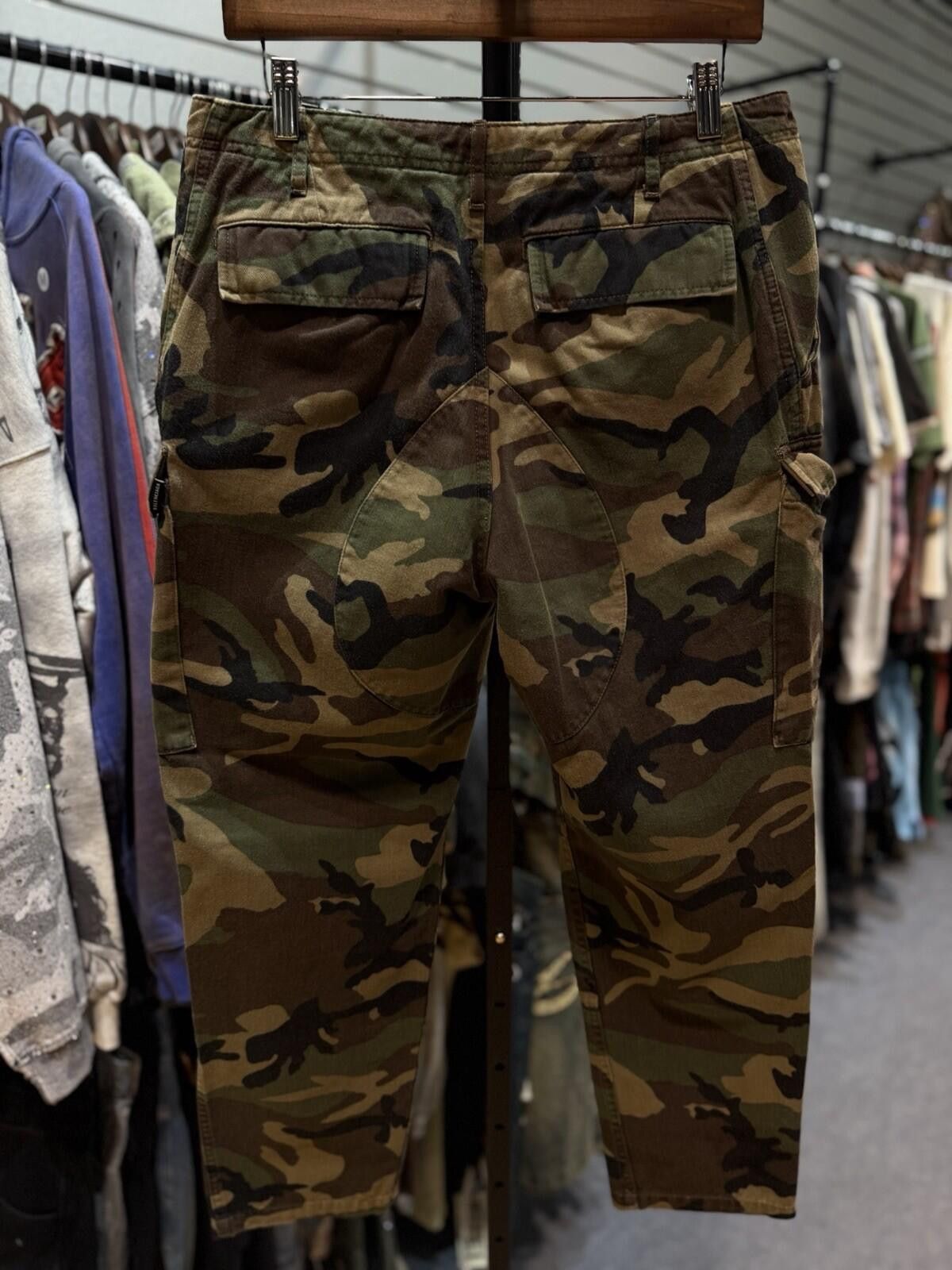 Balenciaga Balenciaga Cargo Pants Mens 48 Camo 100% Authentic Rare Size US 44 / EU 60 - 3 Thumbnail