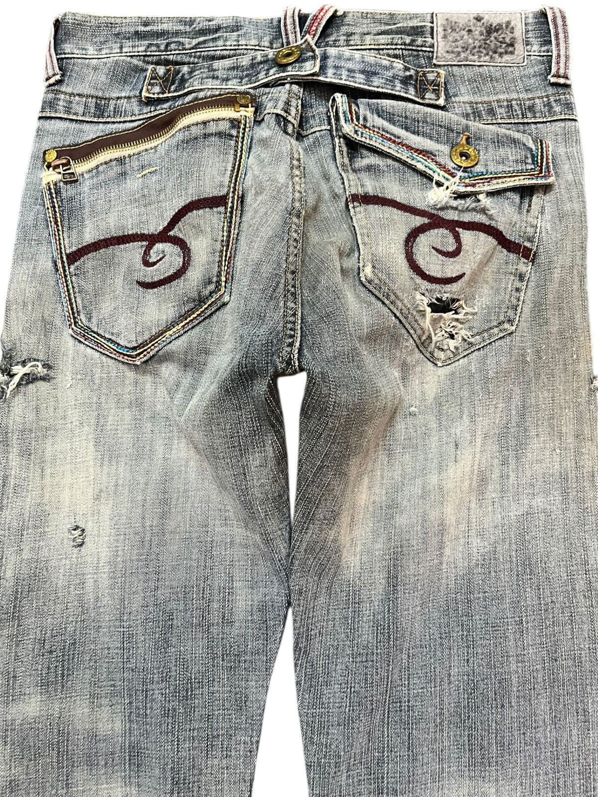 Japanese Brand Vintage Japanese Brand Faded Buckle Belt Distressed Denim Size US 30 / EU 46 - 7 Thumbnail