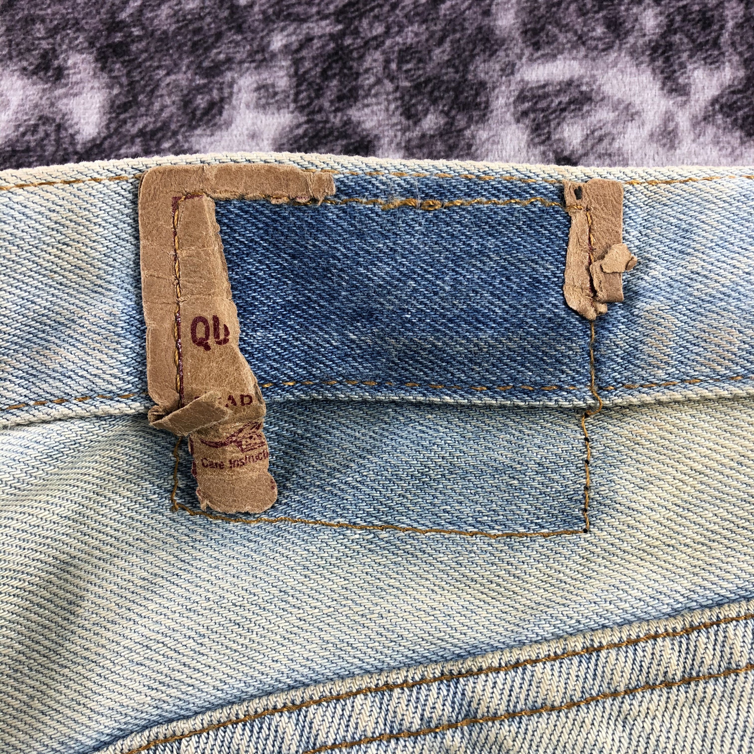 Levi's Vintage 90s Light Wash Levis 501 Jeans-JM3029 Size US 33 - 6 Thumbnail