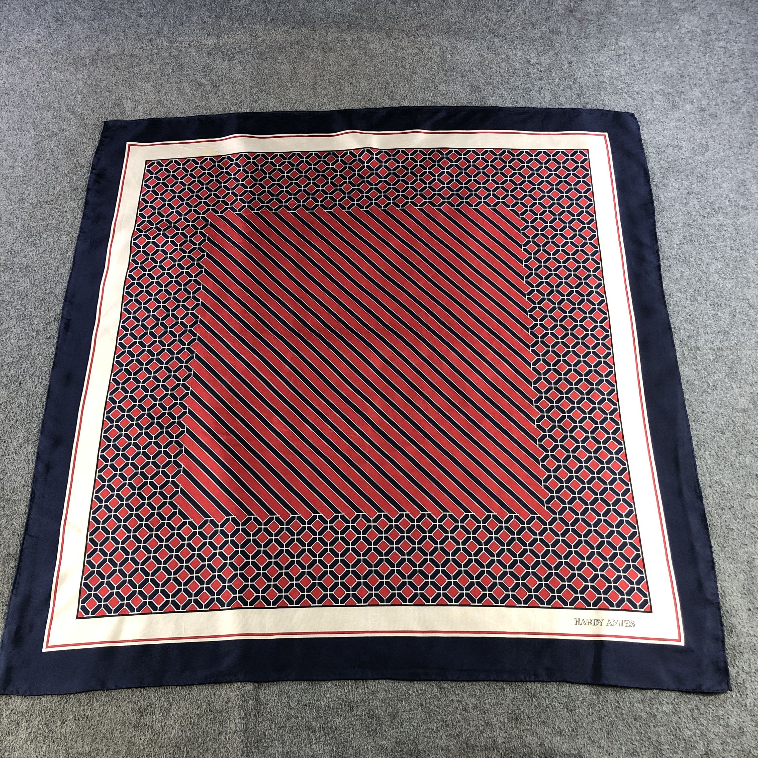 Hardy Amies Hardy Amies Luxury Hand Rolled Silk Scarf M1101 Size ONE SIZE - 2 Thumbnail