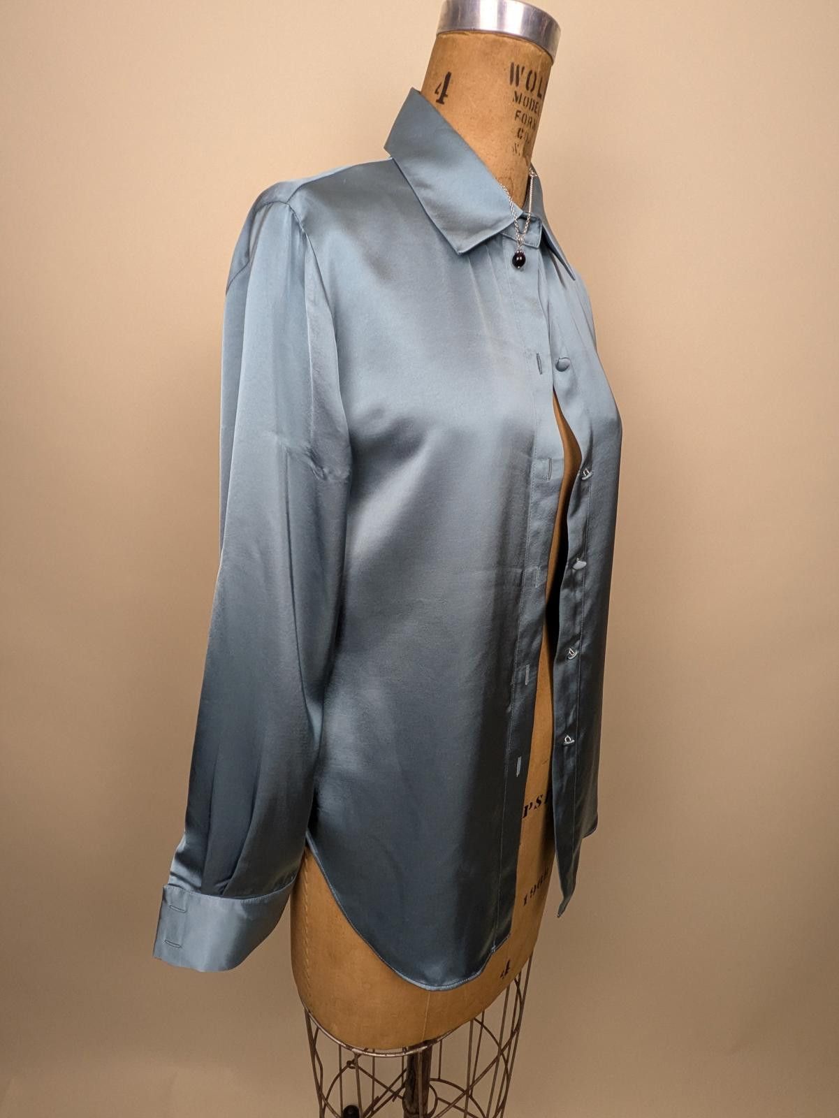 Emporio Armani Armani ice blue satin button up shirt Size M / US 6-8 / IT 42-44 - 5 Thumbnail