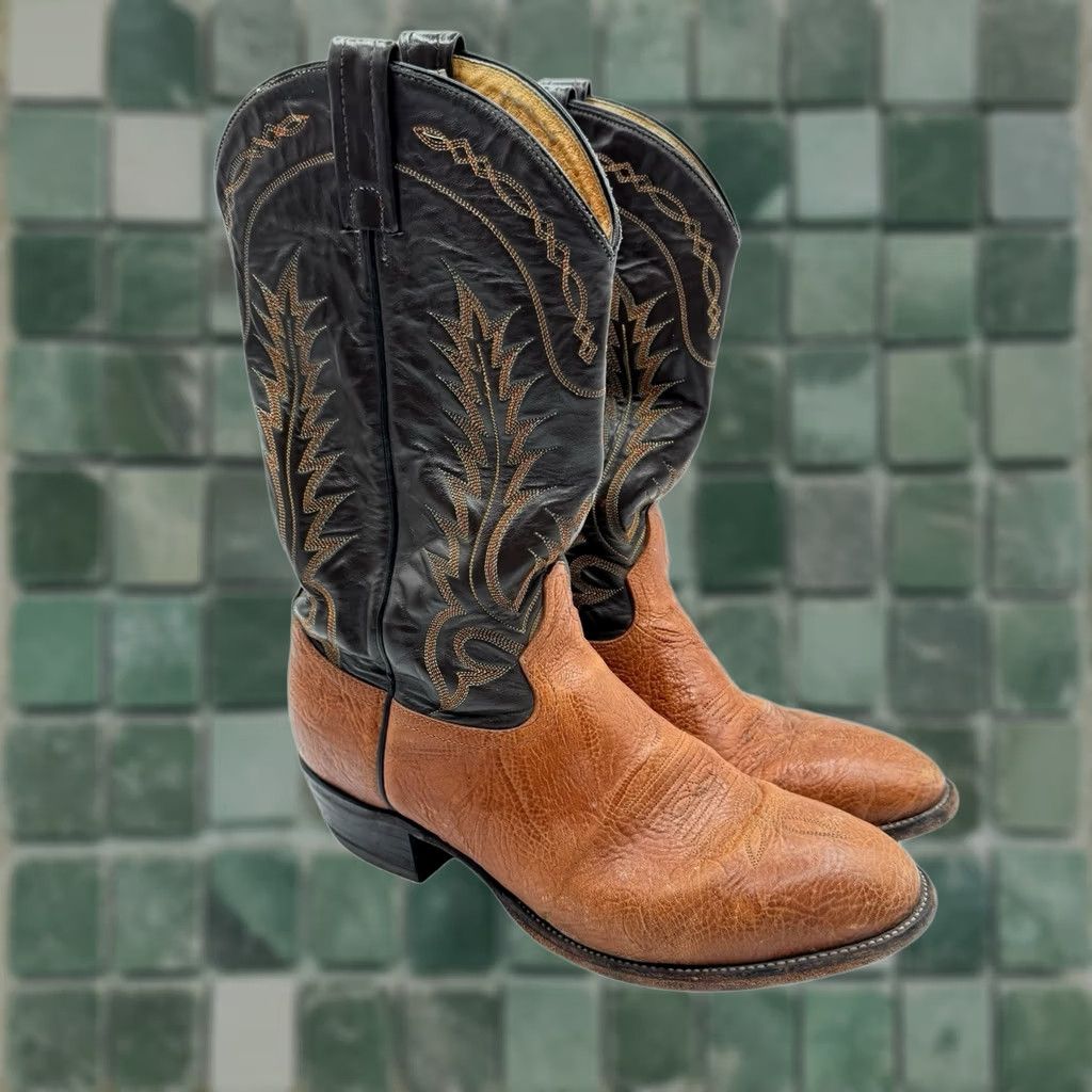 Tony Lama VINTAGE Tony Lama Boots Western Boots Genuine Leather Brown Size 11 EE Women Leather Cowboy Western 11 EE Brown Tony Lama Boots US 11 UK 12 EU 46 Size US 12 / IT 42 - 1 Thumbnail