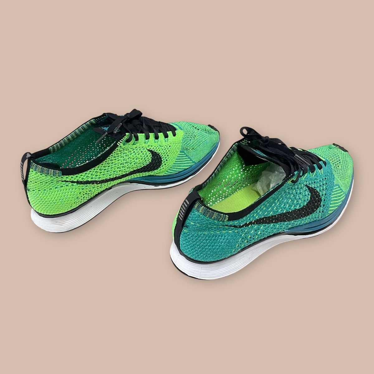 Nike Nike Flyknit Racer "Sport Turquoise" Size US 9.5 / EU 42-43 - 6 Thumbnail