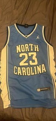 Jordan Brand Michael Jordan and Cole Anthony UNC jerseys Size US L / EU 52-54 / 3 - 1 Thumbnail