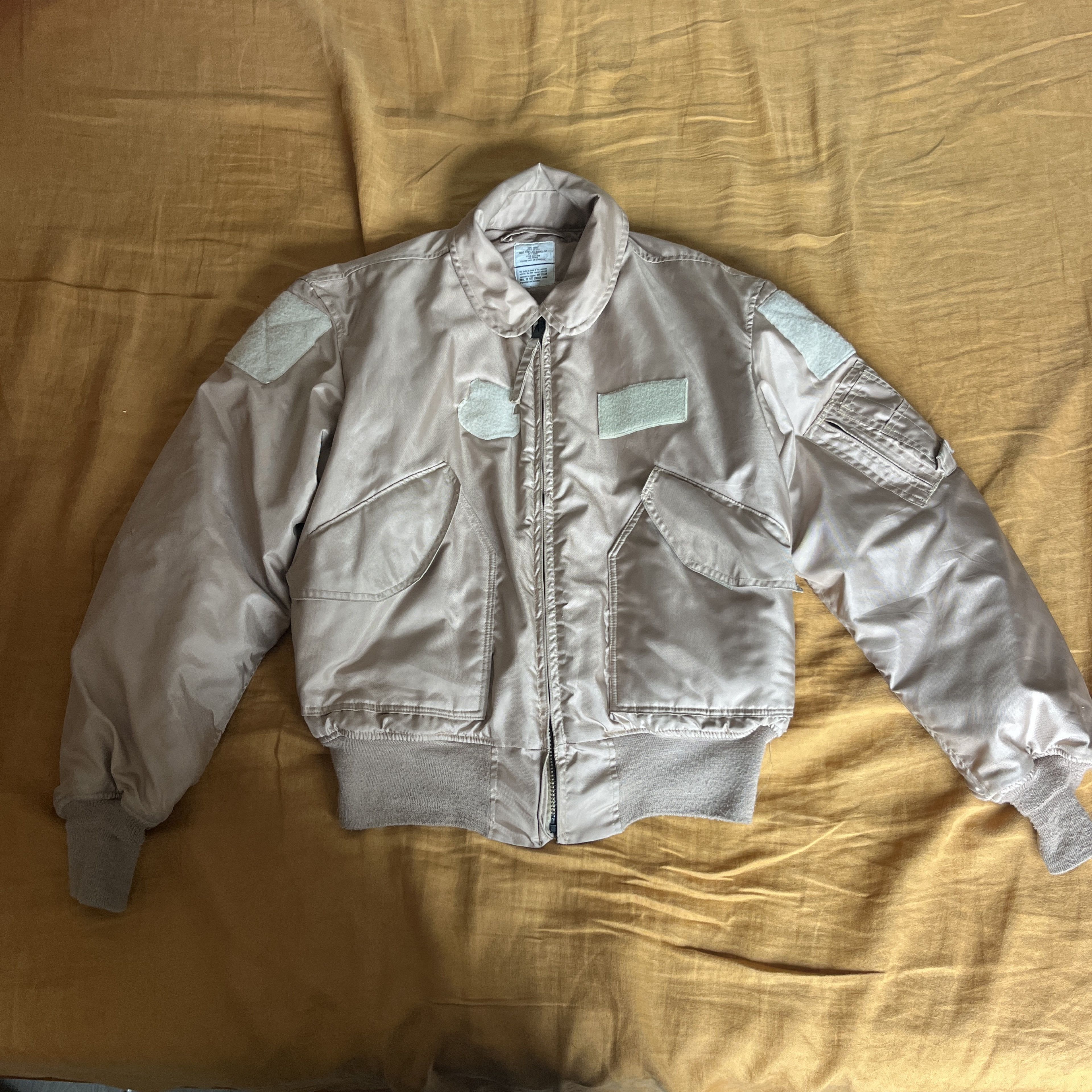 Vintage Gold Vintage Military Surplus Air Force Bomber Jacket Size US L / EU 52-54 / 3 - 1 Thumbnail