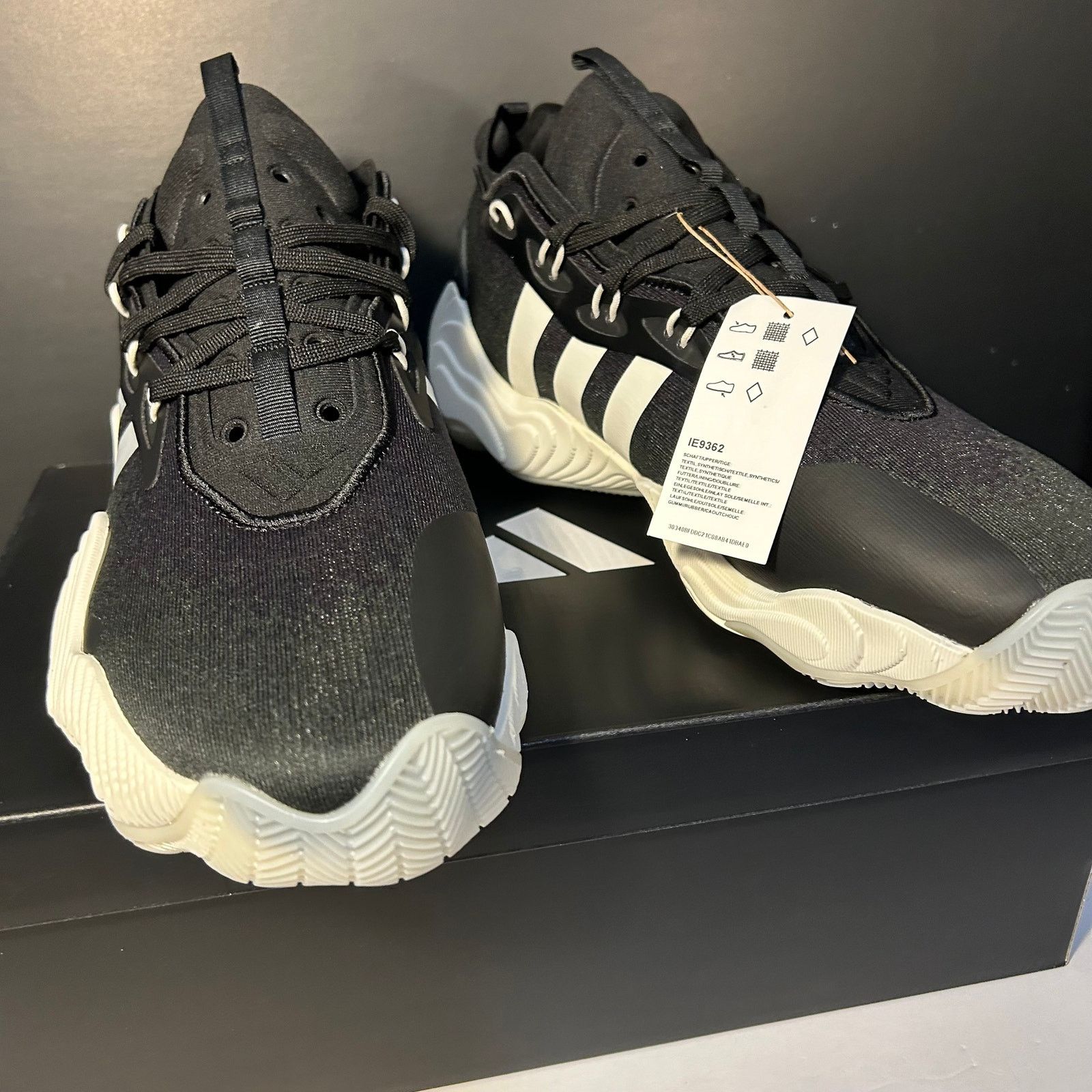 Adidas adidas Trae Young 3 Basketball Shoes Black M13 W14 IE9362 Size US 13 / EU 46 - 6 Thumbnail