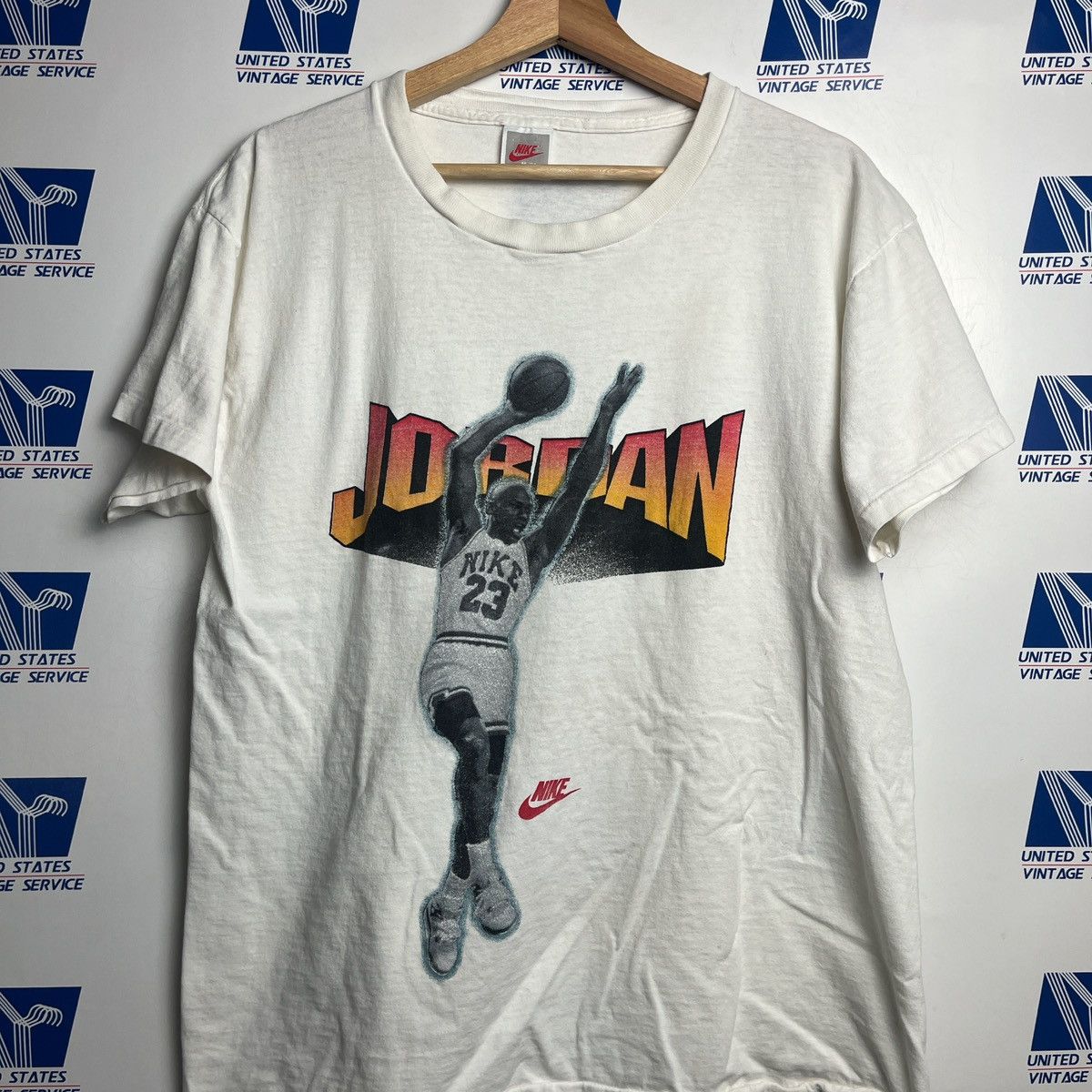 Nike Vintage 90’s Nike Micheal Jordan Graphic T-shirt Size US L / EU 52-54 / 3 - 2 Preview