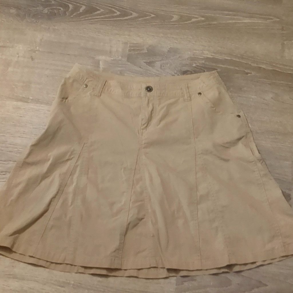 Kuhl Kuhl tan hiking skirt size 8 Size 30" / US 8 / IT 44 - 1 Thumbnail