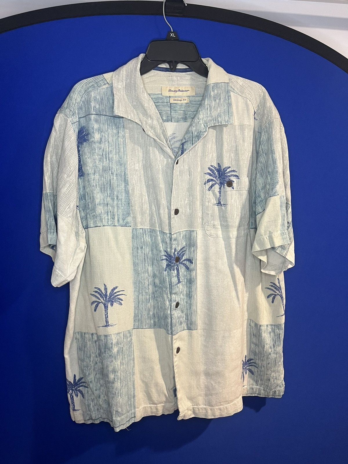 Tommy Bahama Tommy Bahama Embroidered Camp Shirt Size US XXL / EU 58 / 5 - 1 Thumbnail