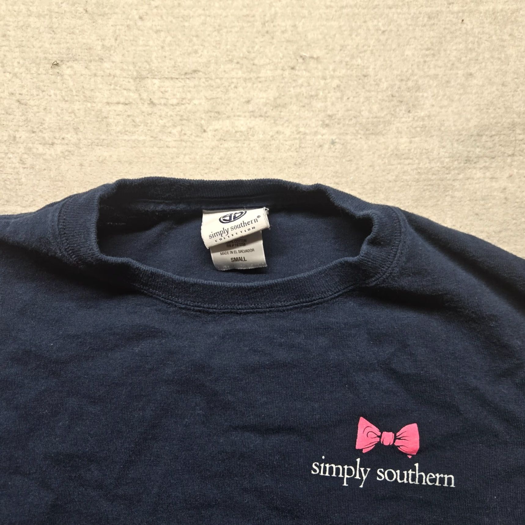 Vintage Simply Southern T-Shirt Dog Graphic "Low Country High Class" Adult Women S Blue 100% Cotton Crew Neck Short Sleeve Shirt Women Size S / US 4 / IT 40 - 3 Thumbnail