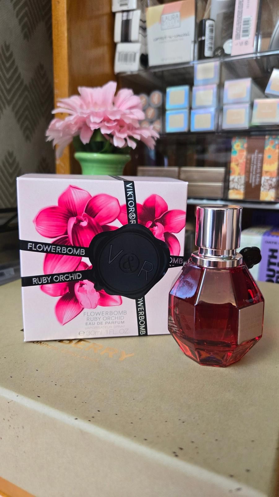 Viktor & Rolf Viktor & Rolf Flowerbomb Ruby Orchid Eau de Parfum Size ONE SIZE - 1 Preview