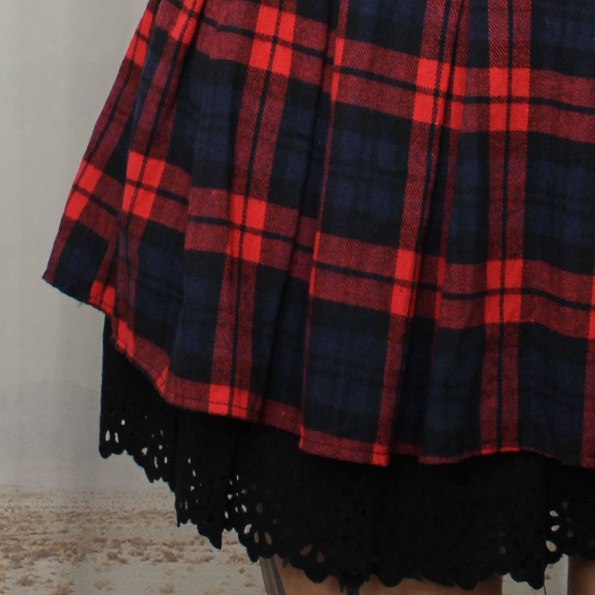 Other 💂🏻‍♀️RED TARTAN MINISKIRT💂🏻‍♀️ Size 30" / US 8 / IT 44 - 4 Thumbnail