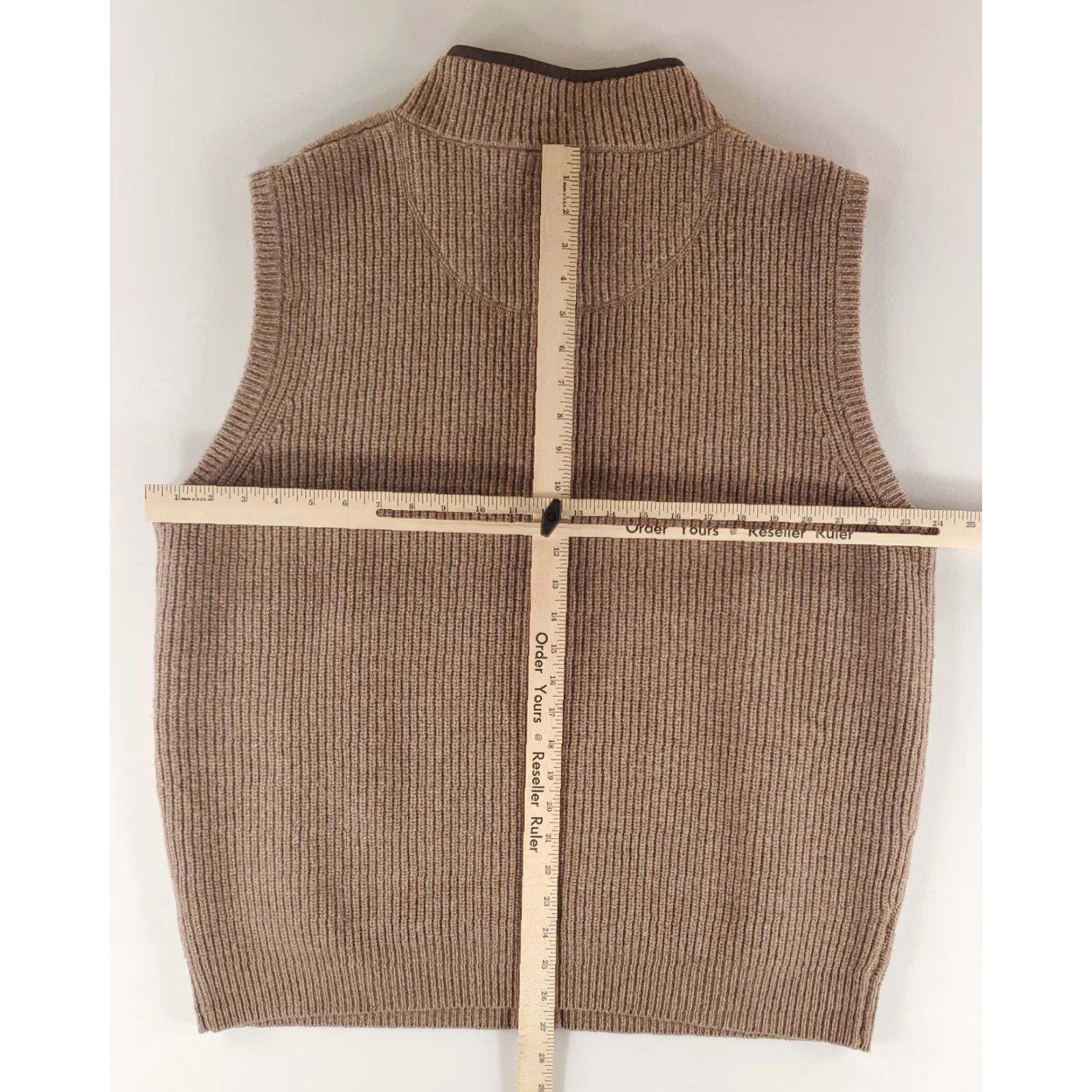 Vintage LL Bean 100% Merino Wool Full Zip Sweater Vest Brown Mens XL Vest Brown Mens XL Merino Wool Full Zip LL Bean Size US XL / EU 56 / 4 - 6 Thumbnail
