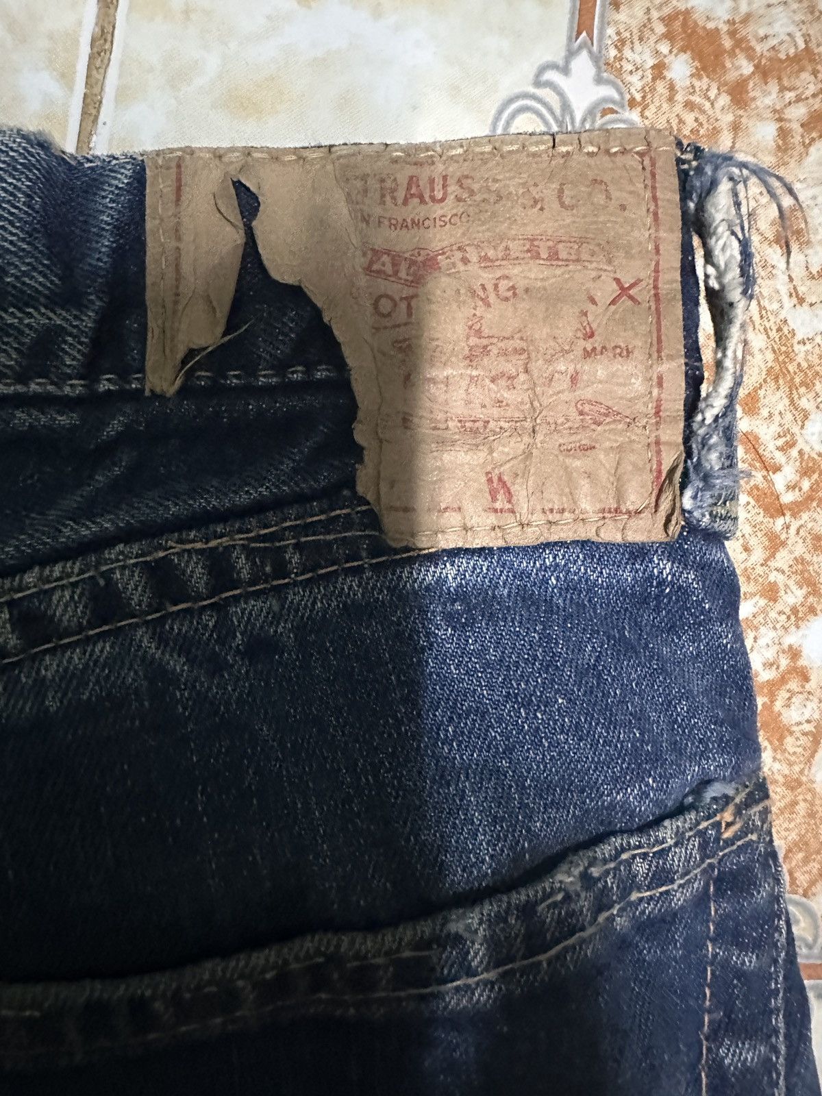 Vintage 🔥TRUE VINTAGE 60s LEVIS CAPITAL E SELVEDGE BUTTON “K”🔥 Size US 28 / EU 44 - 25 Thumbnail