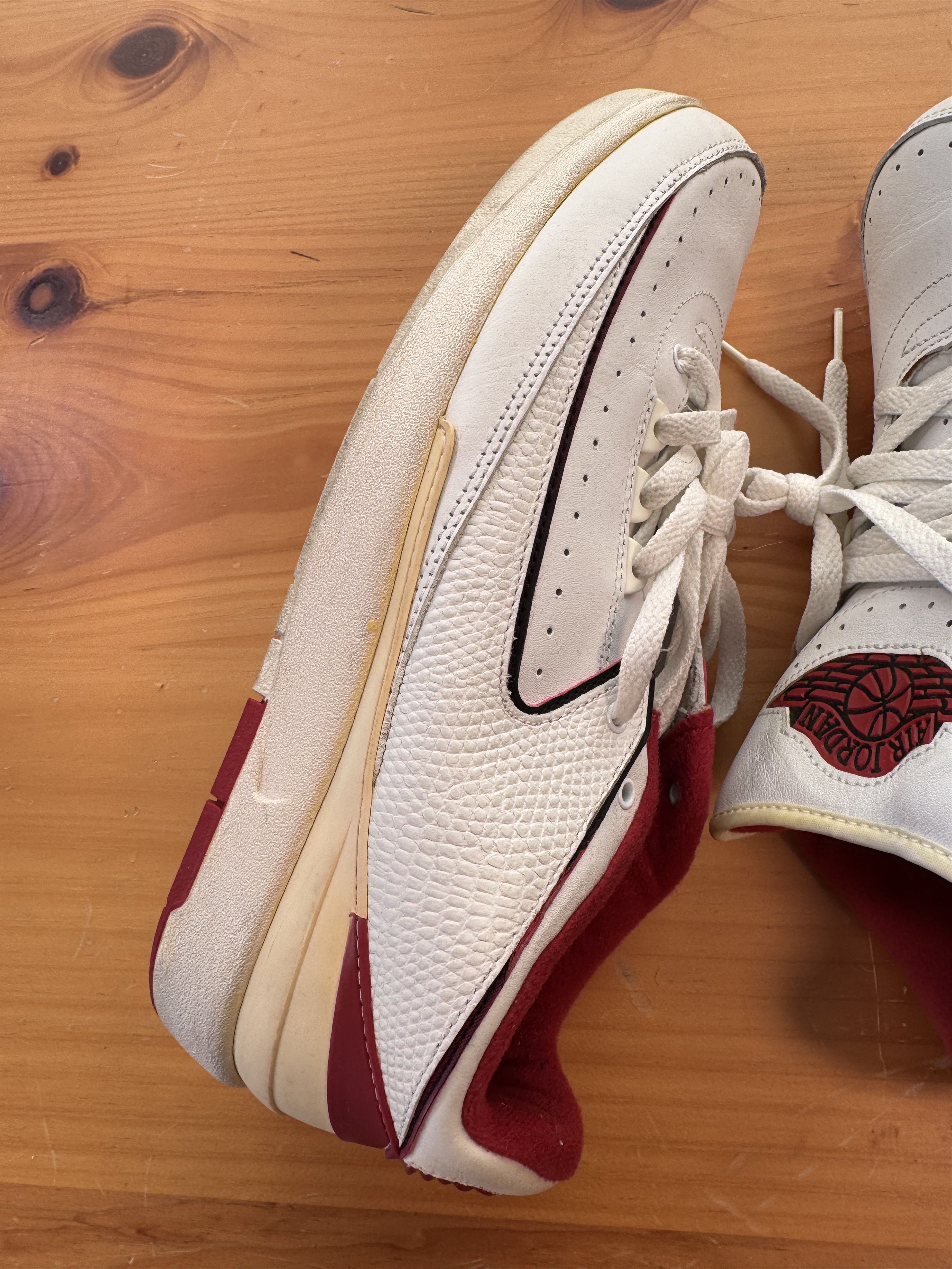 Jordan Brand 2004 Jordan 2 low Size US 10 / EU 43 - 3 Thumbnail