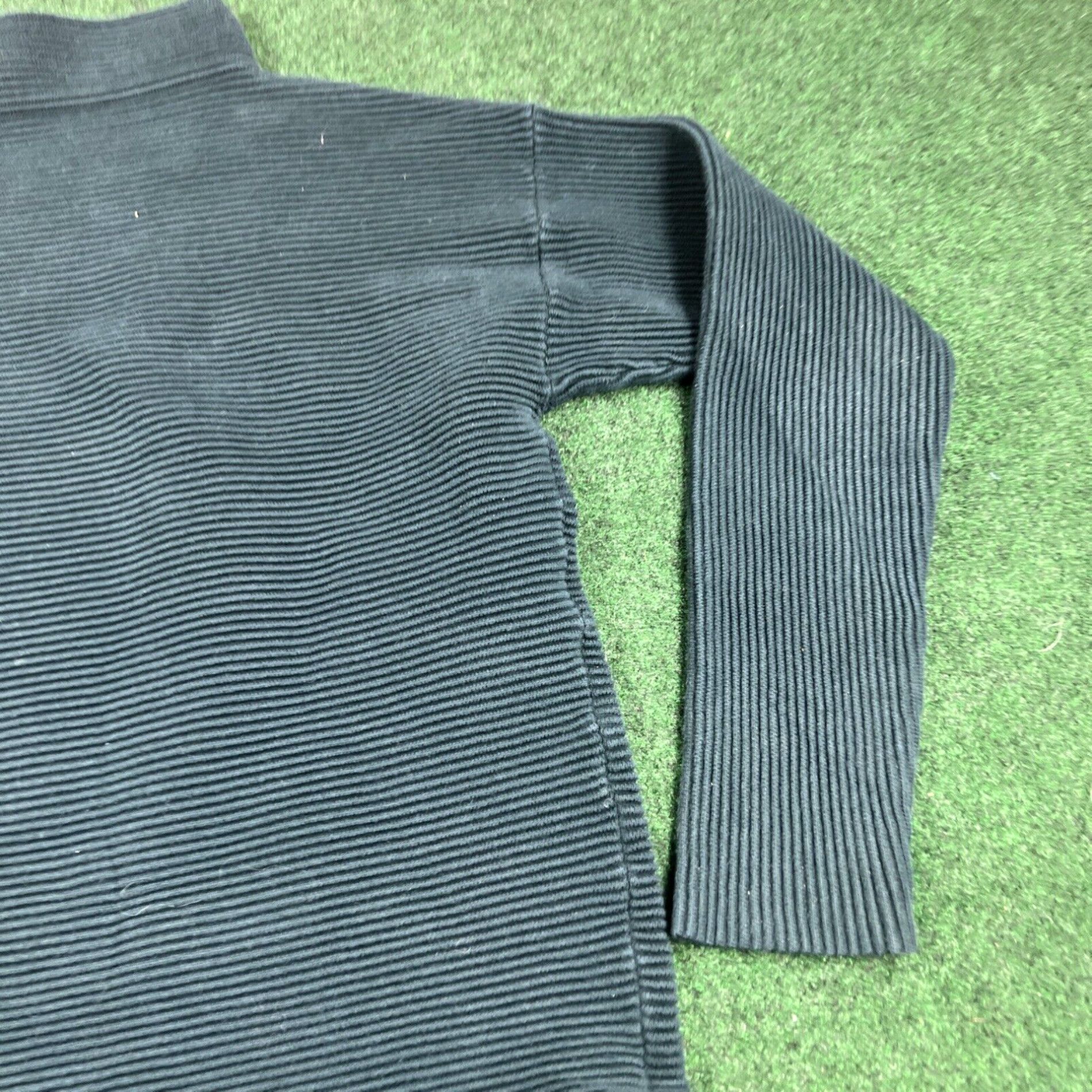 Vintage Ivanka Trump Women's XS Gree Sweater Mock Neck Cold Shoulder Long Dolman Sleeves Size XS / US 0-2 / IT 36-38 - 4 Thumbnail