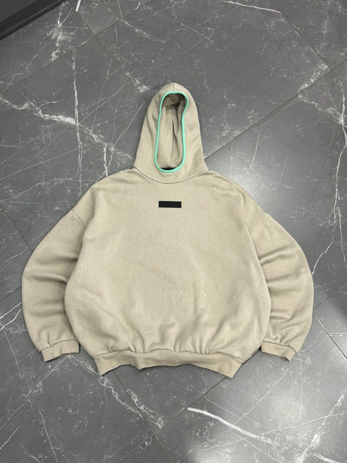 Fear of God Rare Essentials Fear of God oversized box fit hoodie size M Size US M / EU 48-50 / 2 - 2 Thumbnail