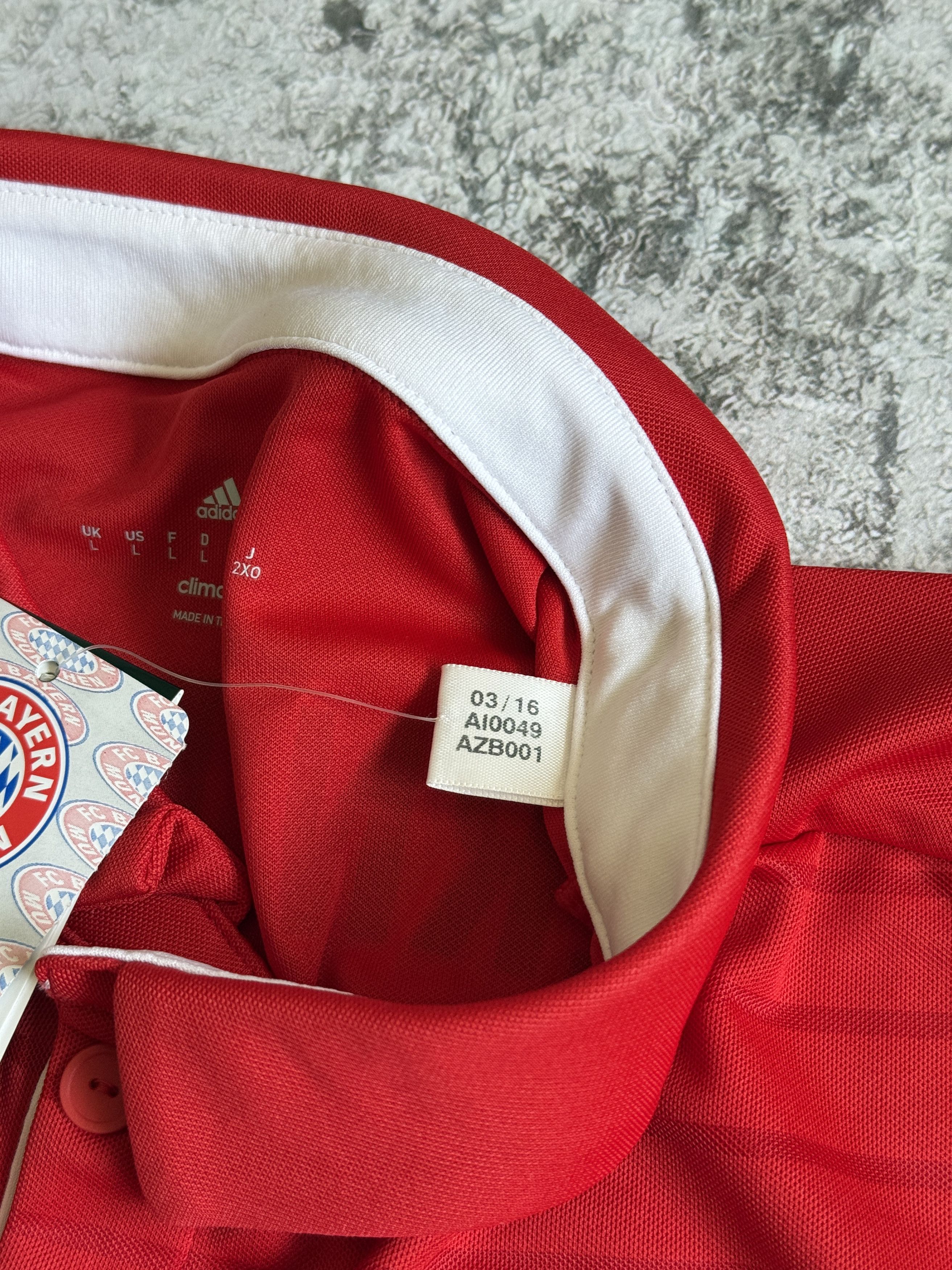 Adidas BAYERN MUNICH 2016 2017 SHIRT FOOTBALL SOCCER ADIDAS MENS L Size US L / EU 52-54 / 3 - 6 Thumbnail