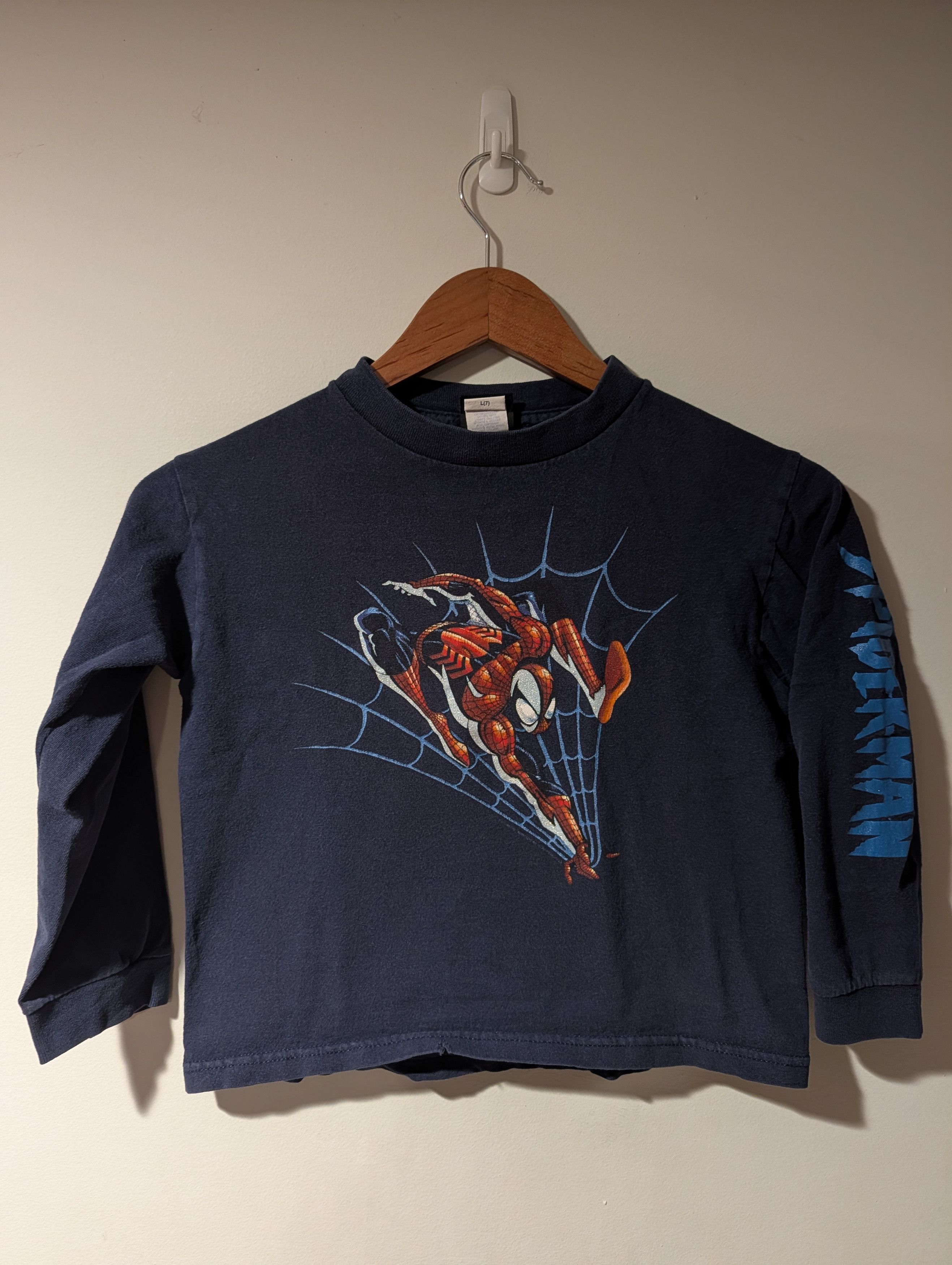 Marvel Comics Vintage Spider-Man Long Sleeve Youth Large Mad Engine Marvel Size US L / EU 52-54 / 3 - 1 Thumbnail
