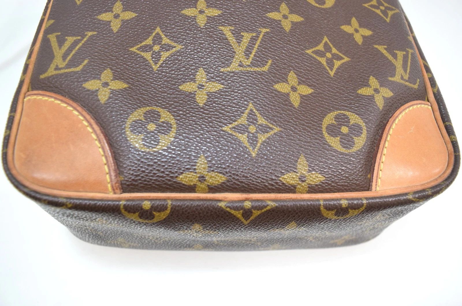 Louis Vuitton Louis Vuitton Danube GM Crossbody Bag Monogram Canvas M45262 Size ONE SIZE - 7 Thumbnail
