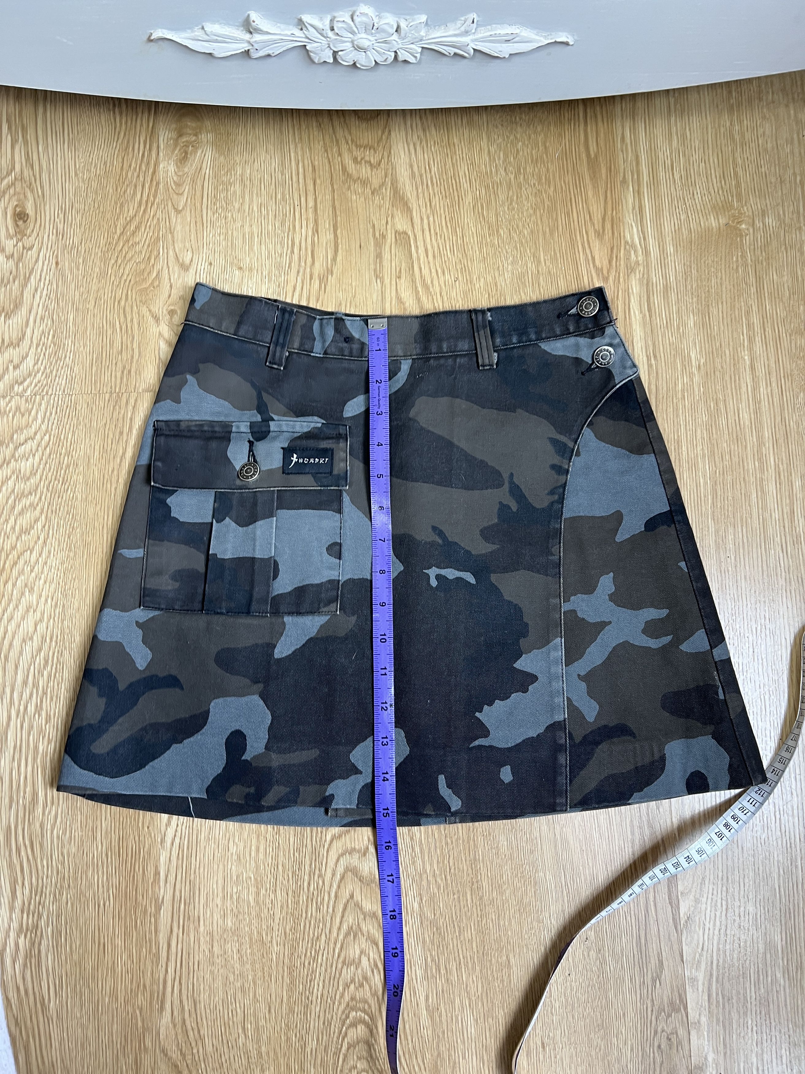 Realtree VINTAGE ASYMETRICAL CAMO MINI SKIRT Size 26" / US 2 / IT 38 - 10 Thumbnail