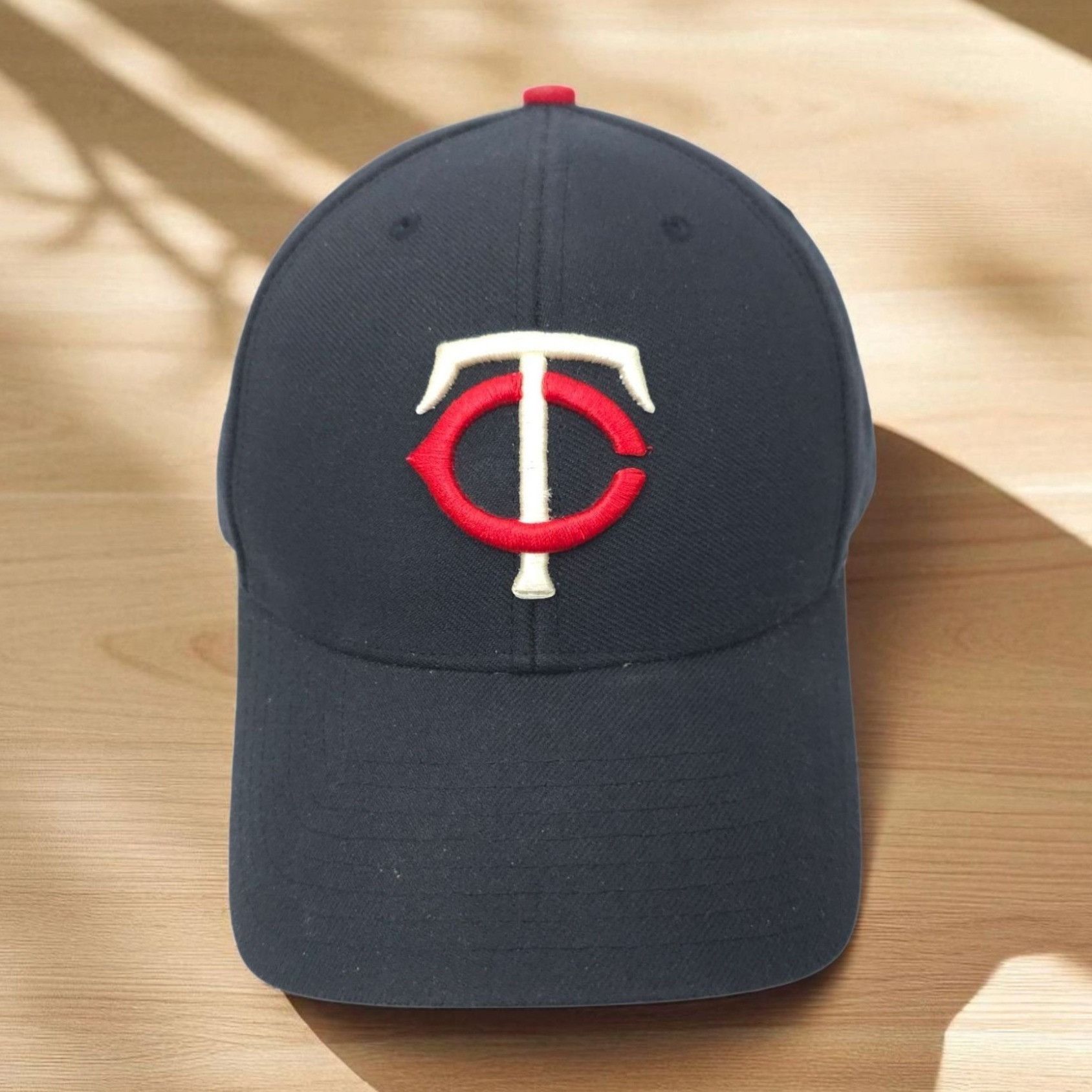 Twins Enterprise Inc. Minnesota Twins Hat Strapback Cap Embroidered Logo Baseball Size ONE SIZE - 1 Thumbnail