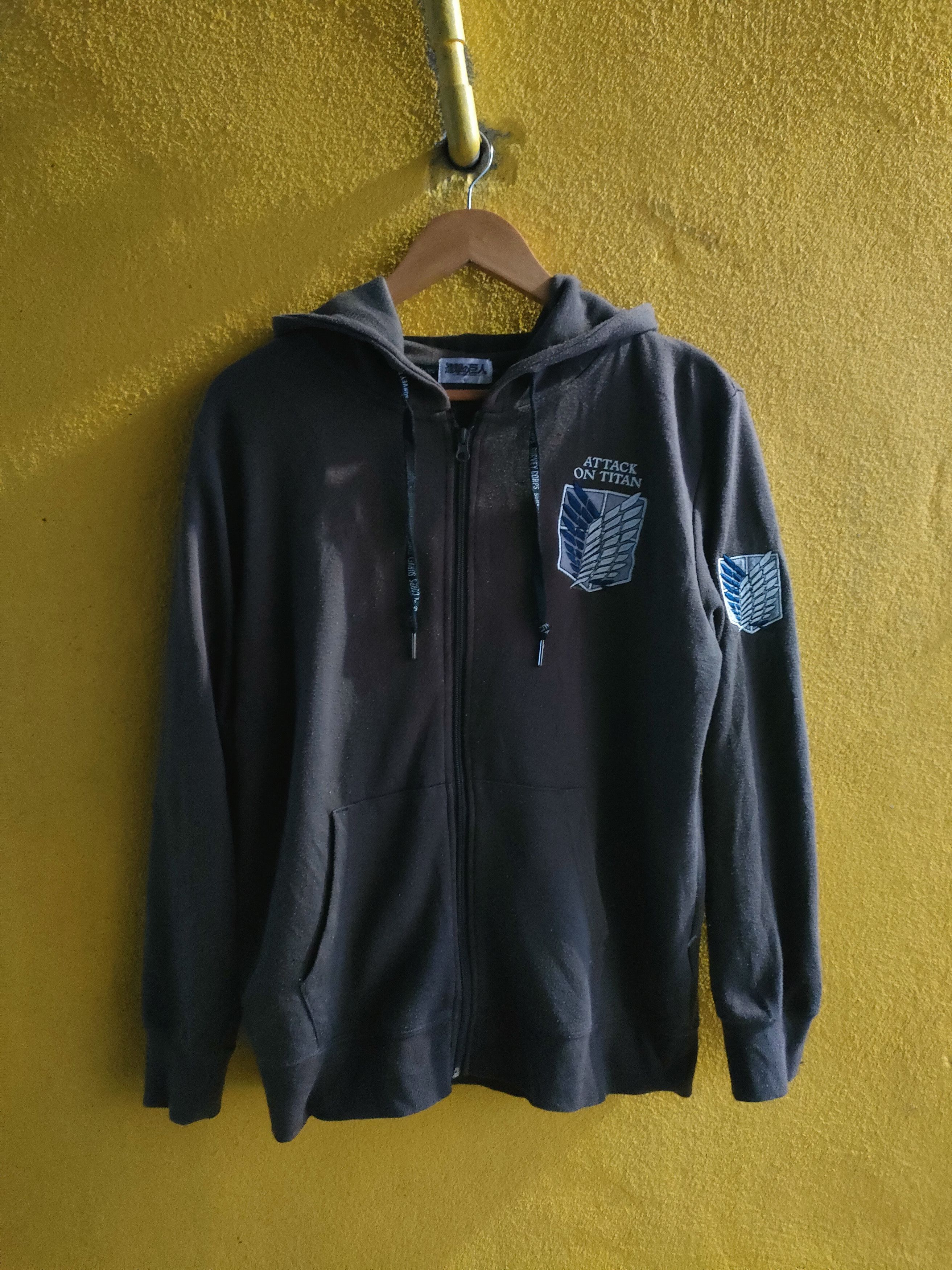 Japanese Brand Attack Of Titans Sweater Size US M / EU 48-50 / 2 - 1 Thumbnail