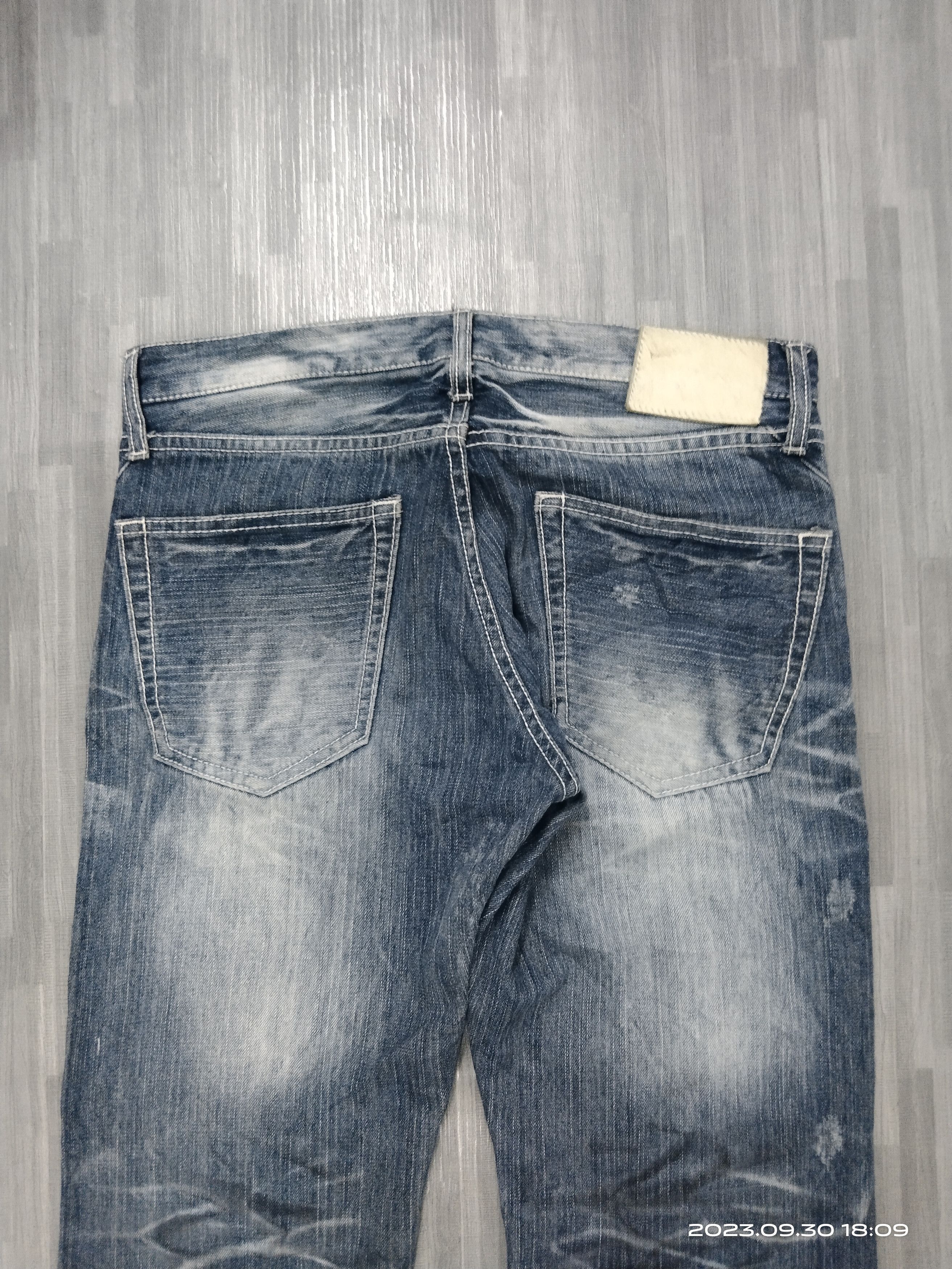Japanese Brand SICK RIPED PACTHWORK URBAN CRAFT DENIM PANTS Size US 32 / EU 48 - 5 Thumbnail