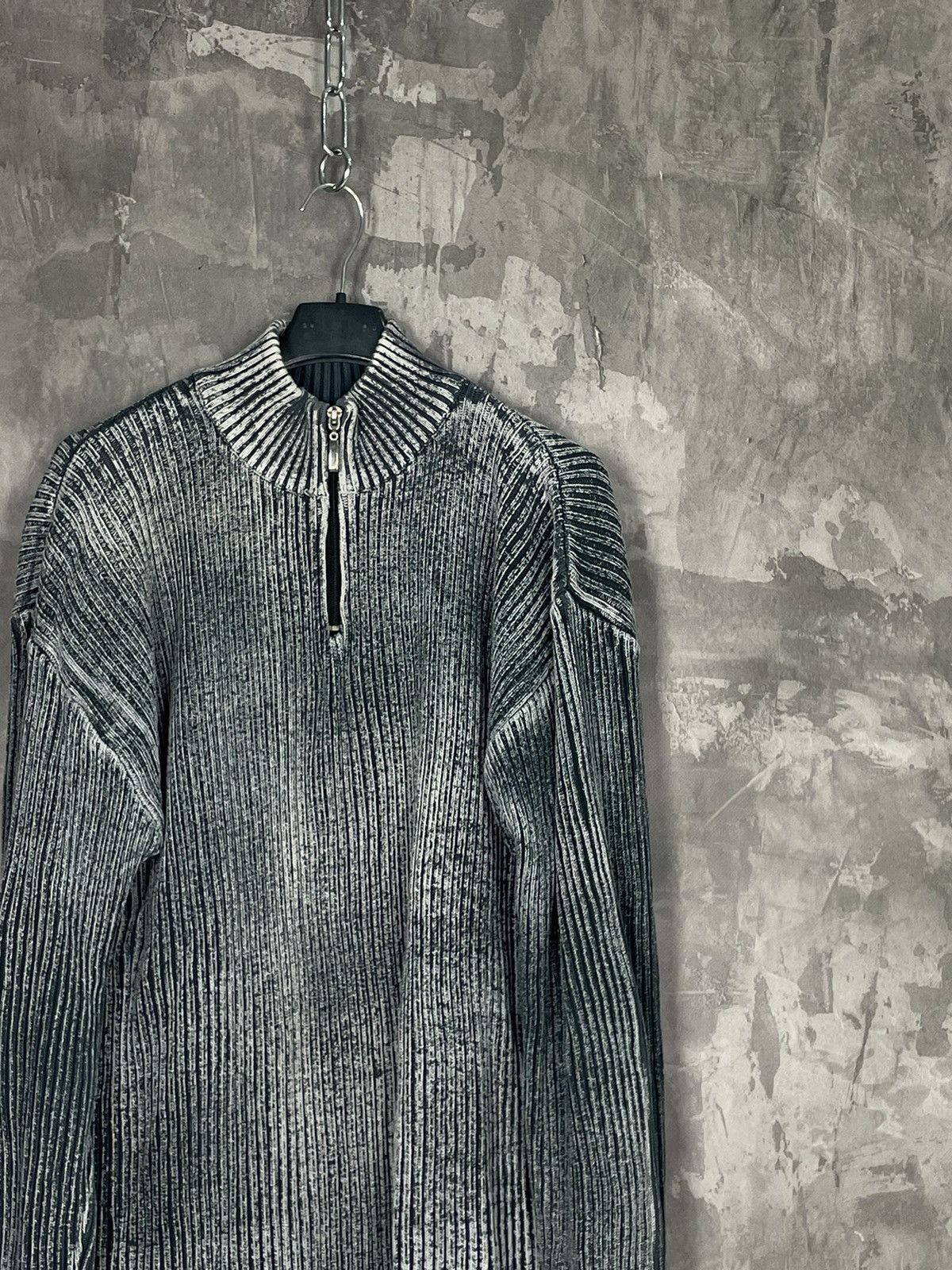 20471120 × Japanese Brand × Vintage Vintage Abstract Y2K Diesel Style Grunge 3D Sweater Size US L / EU 52-54 / 3 - 4 Thumbnail