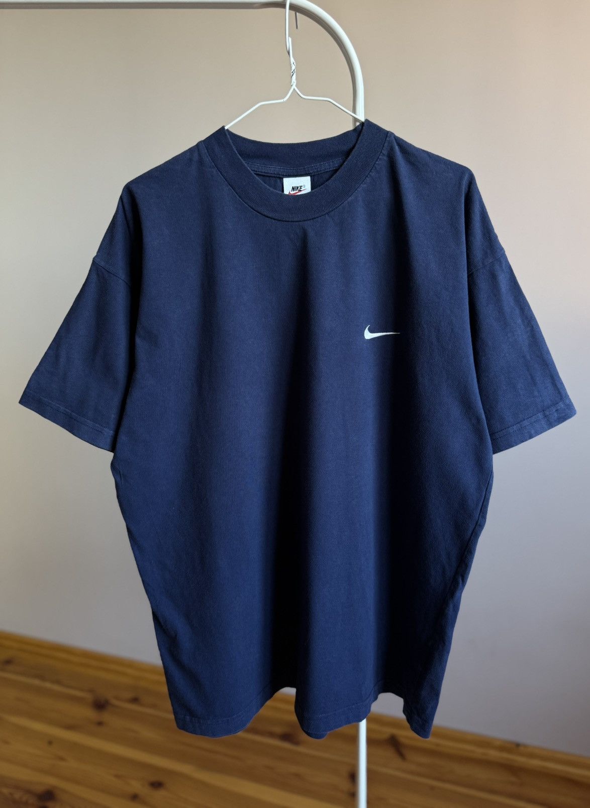 Nike 00s Vintage Nike Basic Small Logo Navy T-shirt Tee Size US XL / EU 56 / 4 - 1 Thumbnail