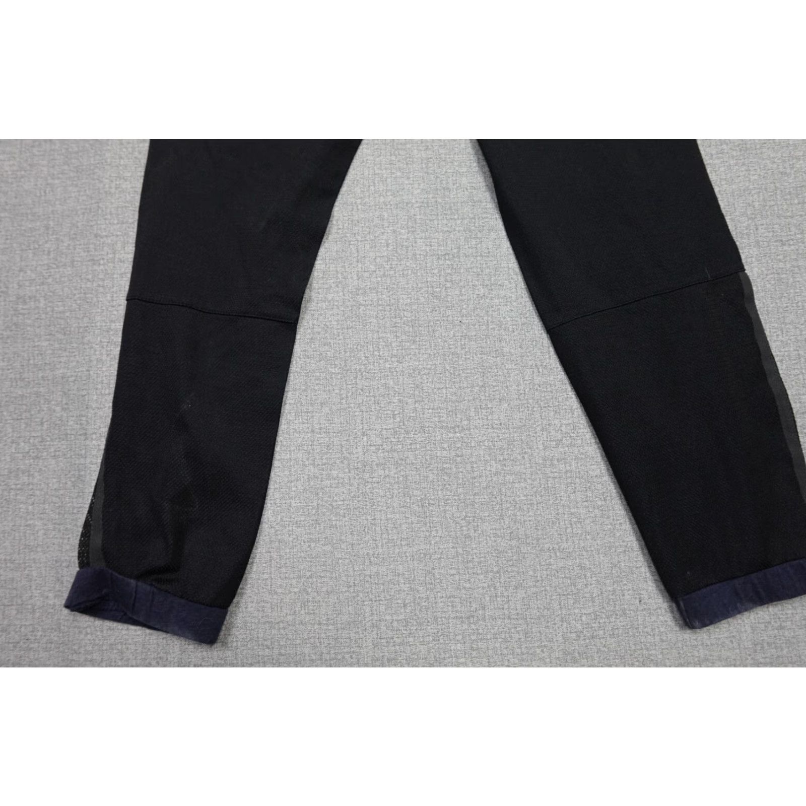 Nike Nike Sweatpants Men M Blue Lightweight Fleece Joggers Regular Tapered 30in Inseam Black? (Color: Blue) Size US 31 - 7 Thumbnail
