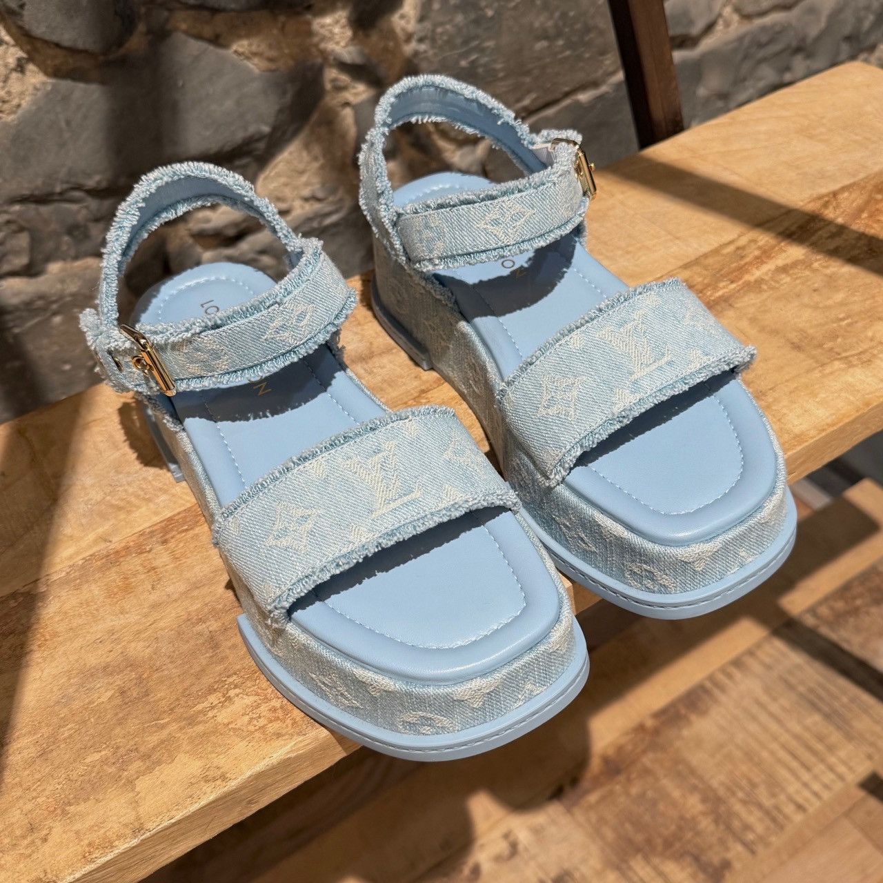 Louis Vuitton Louis Vuitton Blue Denim Monogram Maya Platform Sandals Size US 11 / IT 41 - 4 Thumbnail