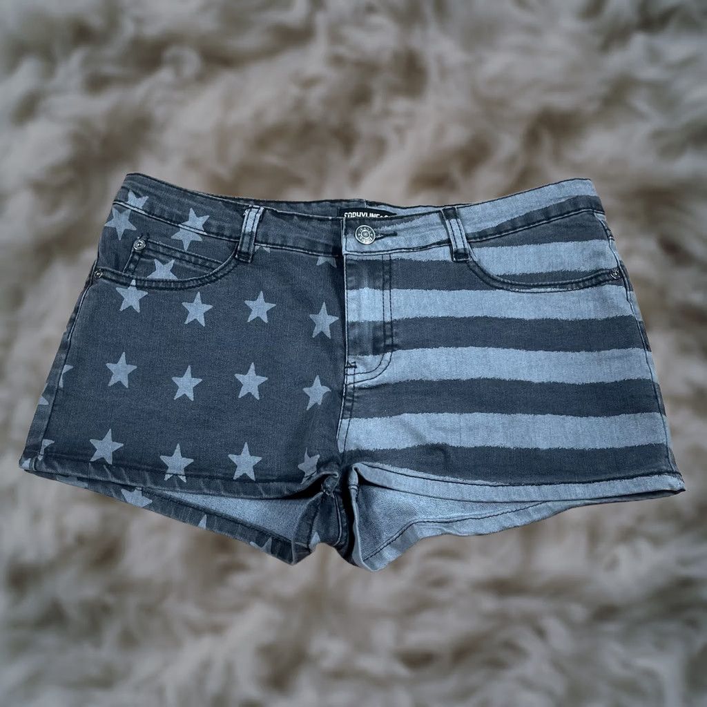 CO Sophyline & Co Denim Shorts Womens M Medium Stretch Pockets American Flag Black 5-Pocket Design Casual Shorts Size 32" / US 10 / IT 46 - 1 Thumbnail