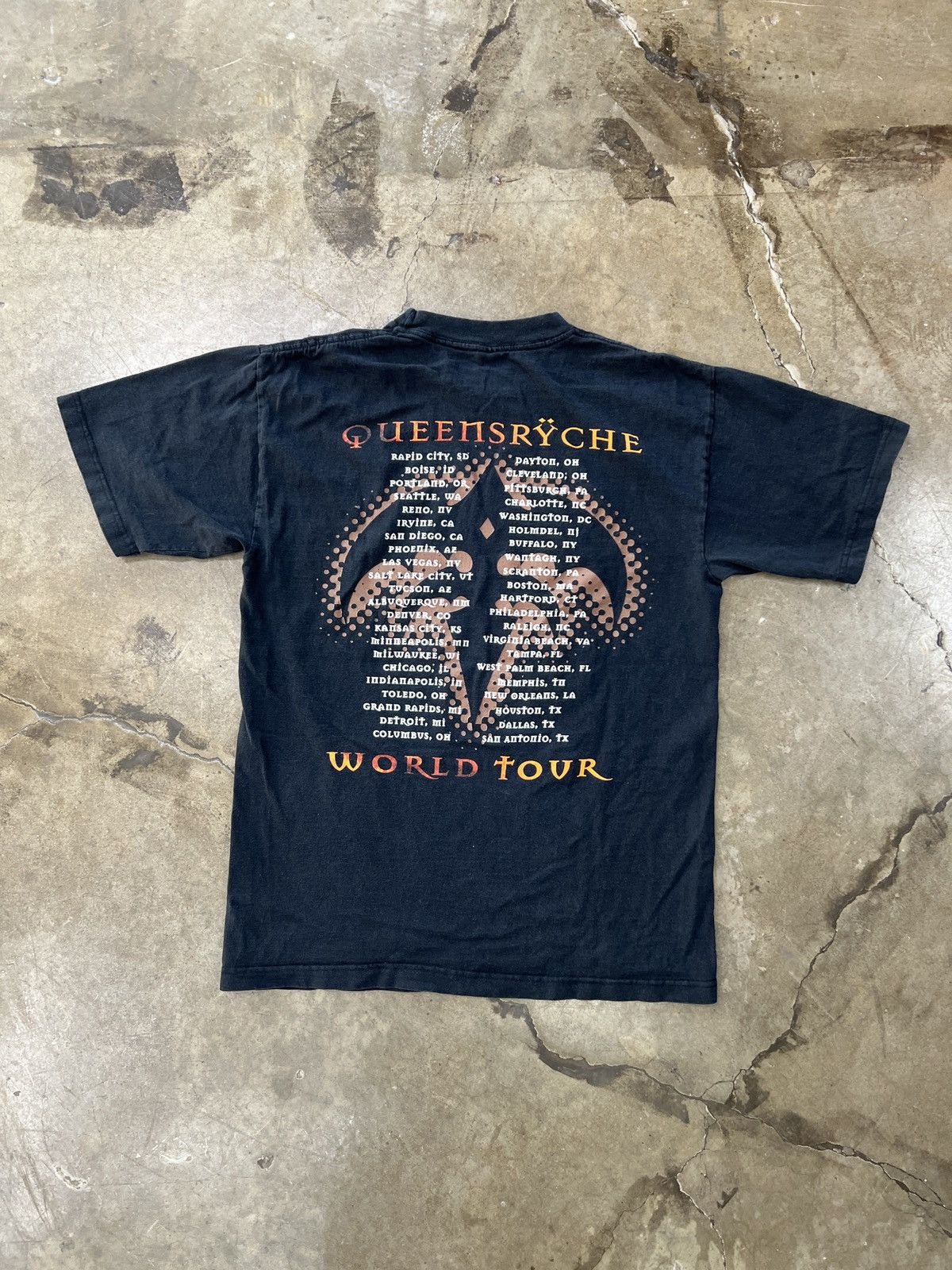Vintage Vintage 1997 Queensryche Tee Medium Size US M / EU 48-50 / 2 - 5 Thumbnail