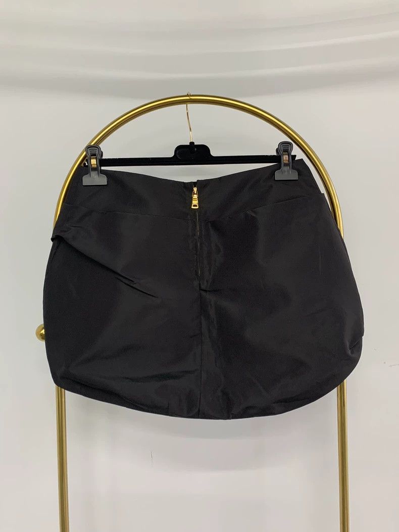 Prada Prada Black bow pleated skirt Size 27" / US 4 / IT 40 - 2 Thumbnail