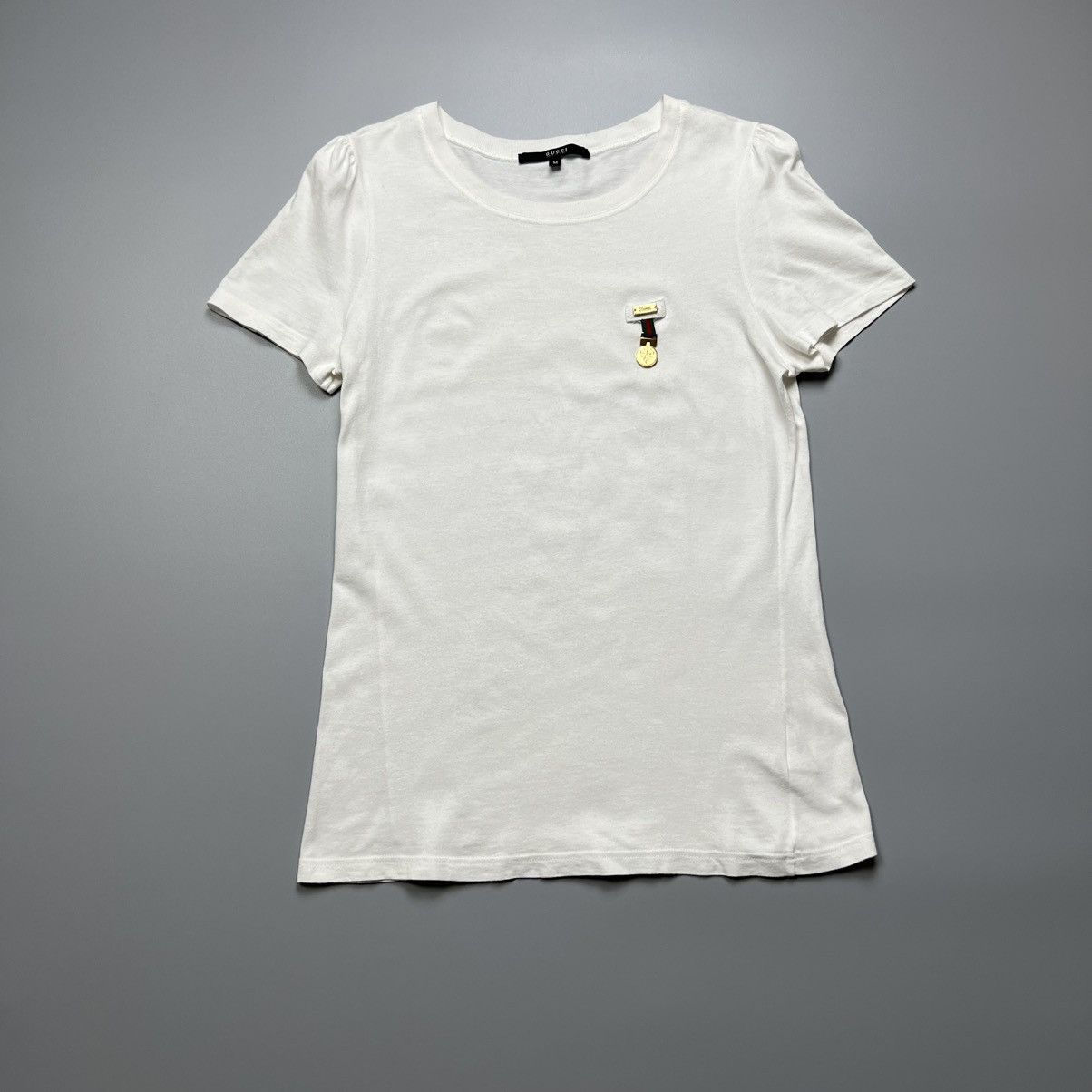 Gucci × Vintage Gucci - Gold Aglet Medal Plain - Tshirt Size M / US 6-8 / IT 42-44 - 1 Thumbnail