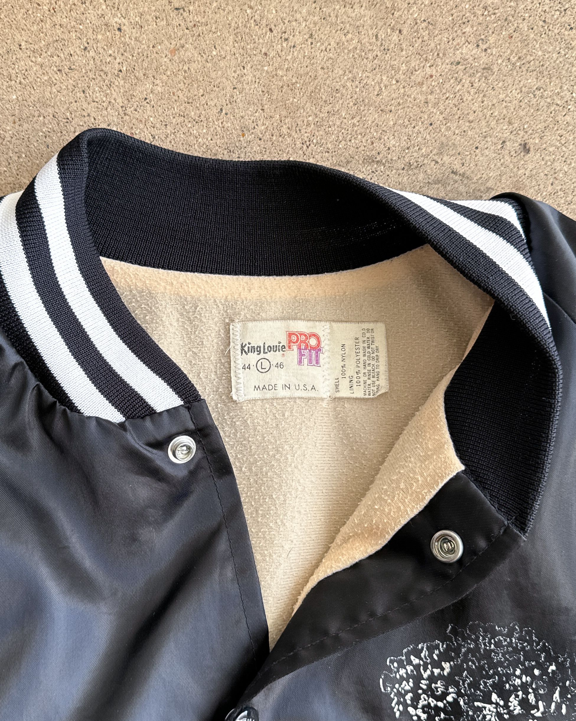 Vintage Vintage 1970s King Louie Black Satin Bomber Jacket Men's L Size US L / EU 52-54 / 3 - 3 Thumbnail