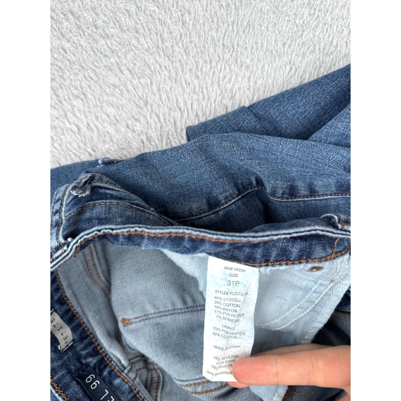 Anthropologie Level 99 Jeans Women Bootcut Jeans 31 Blue Denim Mid Rise 30x28 Cotton Size 24" / US 00 / IT 34 - 7 Thumbnail