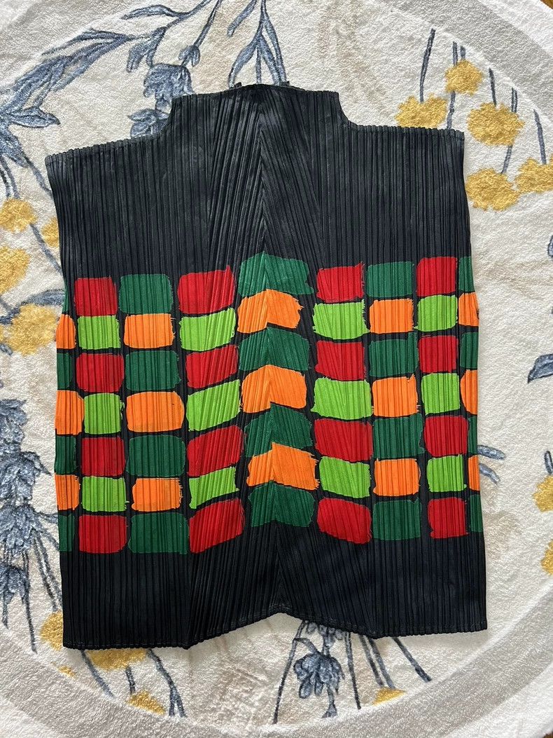 Issey Miyake Issey Miyake size:5 Red, green and black color-blocked ple Size L / US 10 / IT 46 - 4 Thumbnail