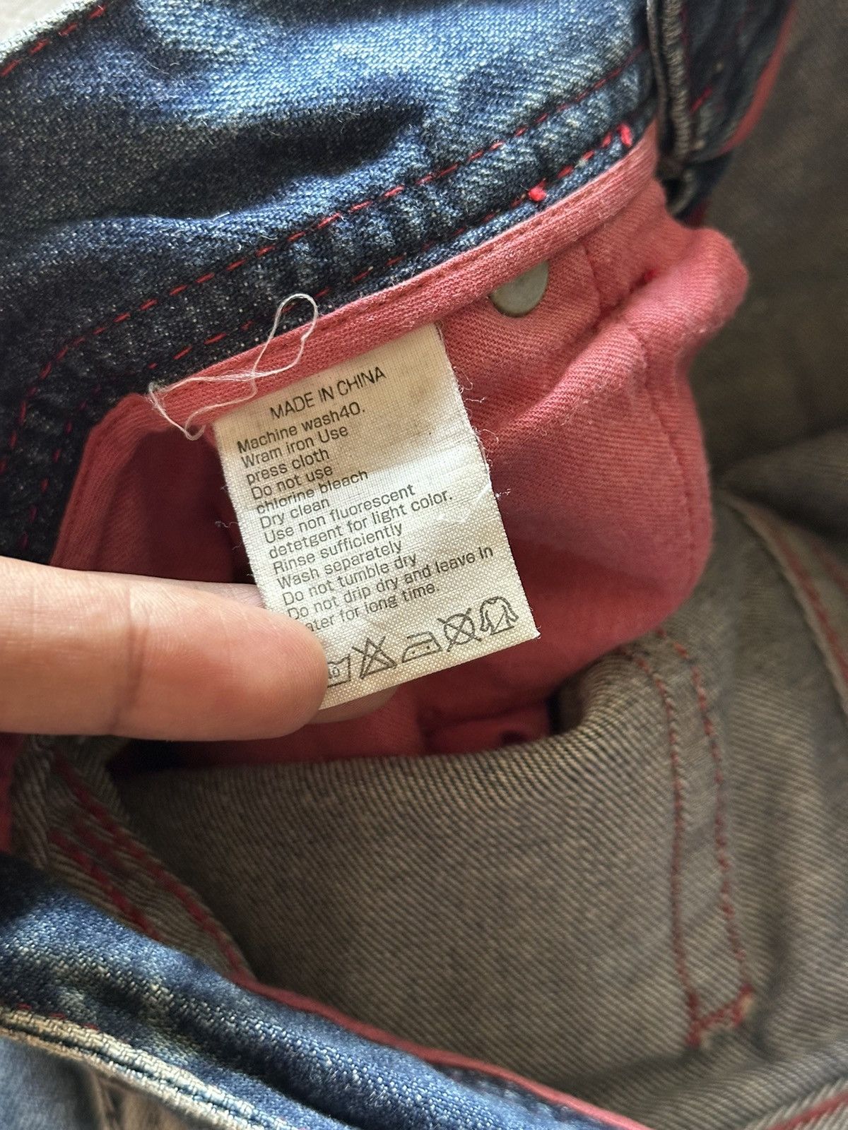 Isamu Katayama Backlash 2000s Varosh Distressed Quote Flare Jeans Size US 30 / EU 46 - 11 Thumbnail
