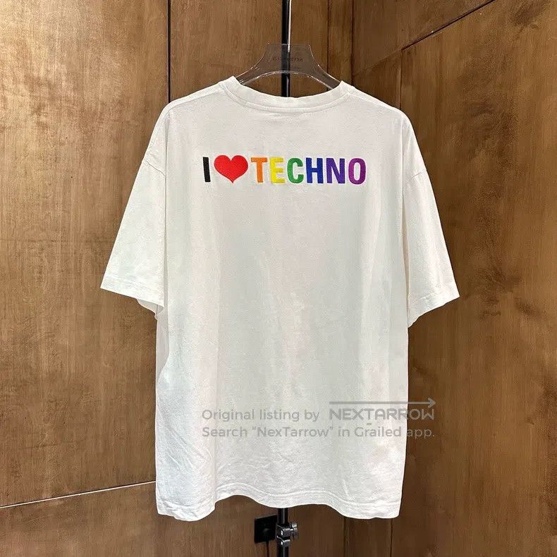 Balenciaga Balenciaga Rainbow Embroidered White Short Sleeve, Size S Size US S / EU 44-46 / 1 - 1 Thumbnail