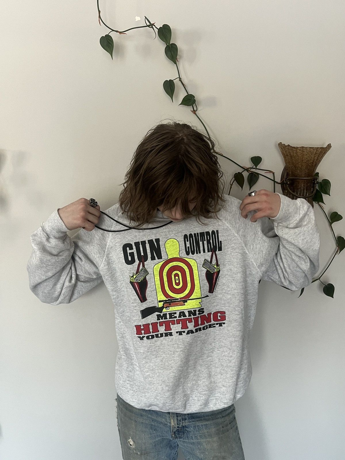 Other Insane gun control target vintage sweater funny slogan Size US M / EU 48-50 / 2 - 1 Thumbnail