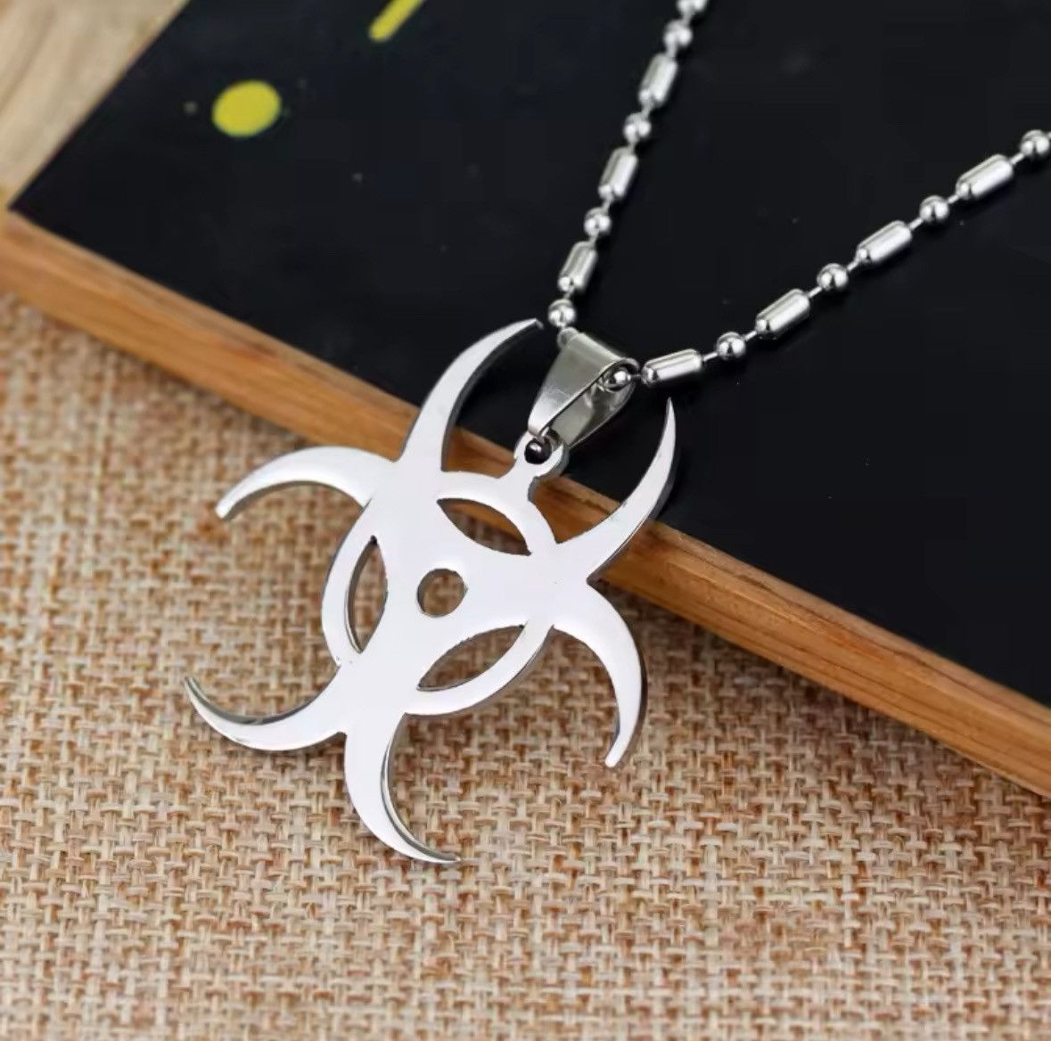 Japanese Brand × Vintage Biochemical Crisis Symbol Silver Chain Necklace Size ONE SIZE - 1 Thumbnail