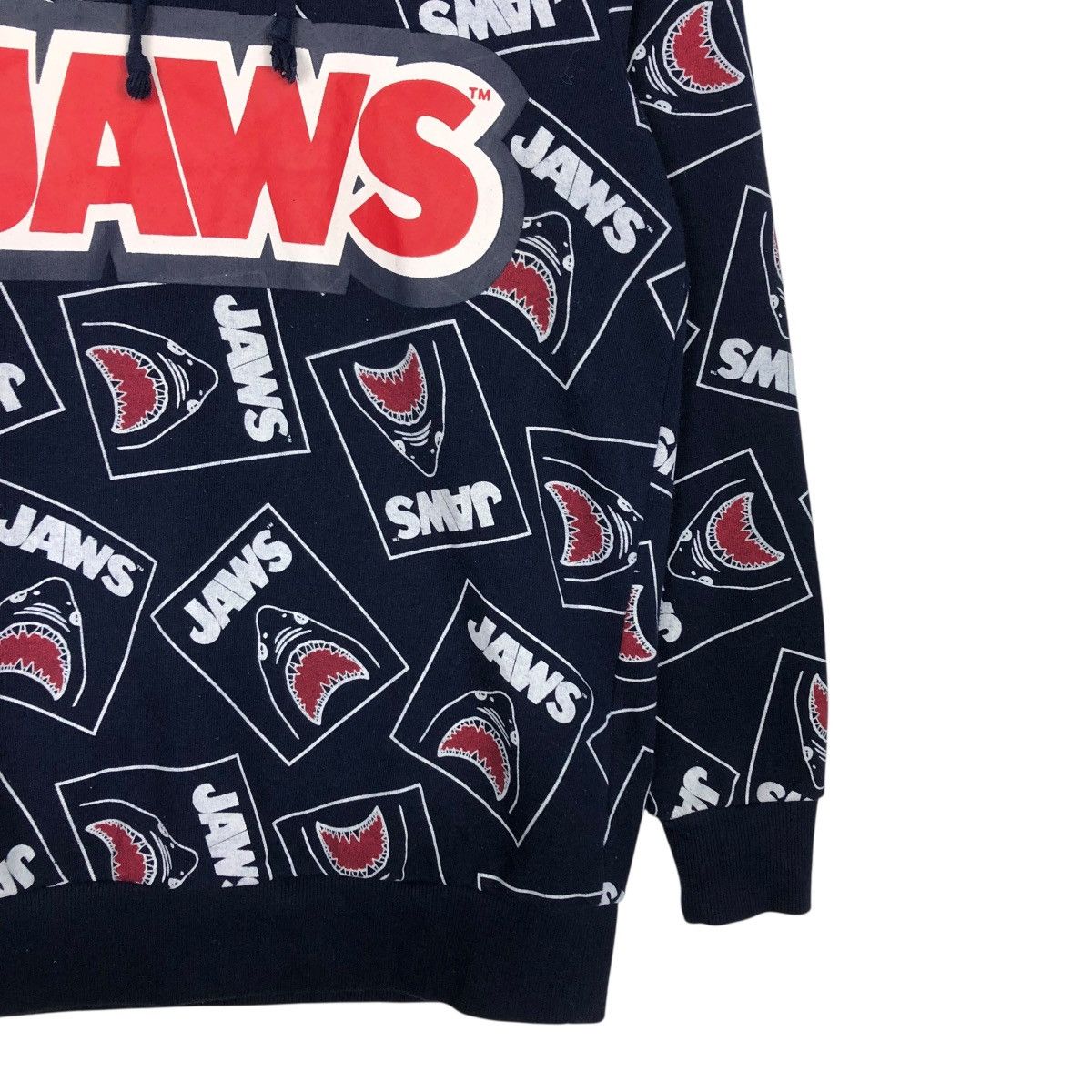 Japanese Brand 🔥VINTAGE HOODIE PULL OVER JAWS MOVIE FULL PRINT RARE DESIGN Size US M / EU 48-50 / 2 - 7 Thumbnail