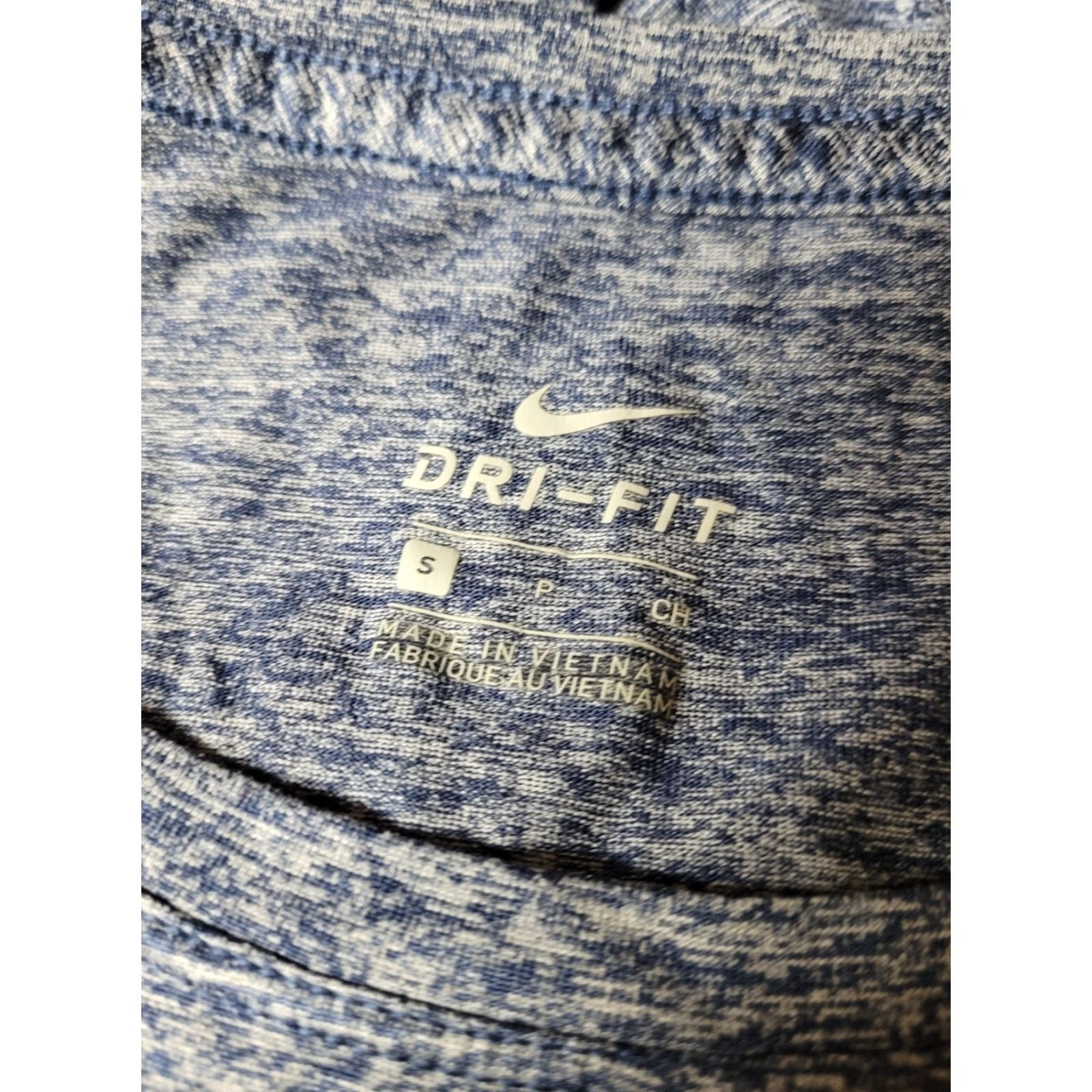 Nike Womens Nike Dri Fit T Shirt Small MI El Chapulin Grasshopper Mexican Restaurant Nike Shirt Womens Small Blue 90s? Size S / US 4 / IT 40 - 4 Thumbnail