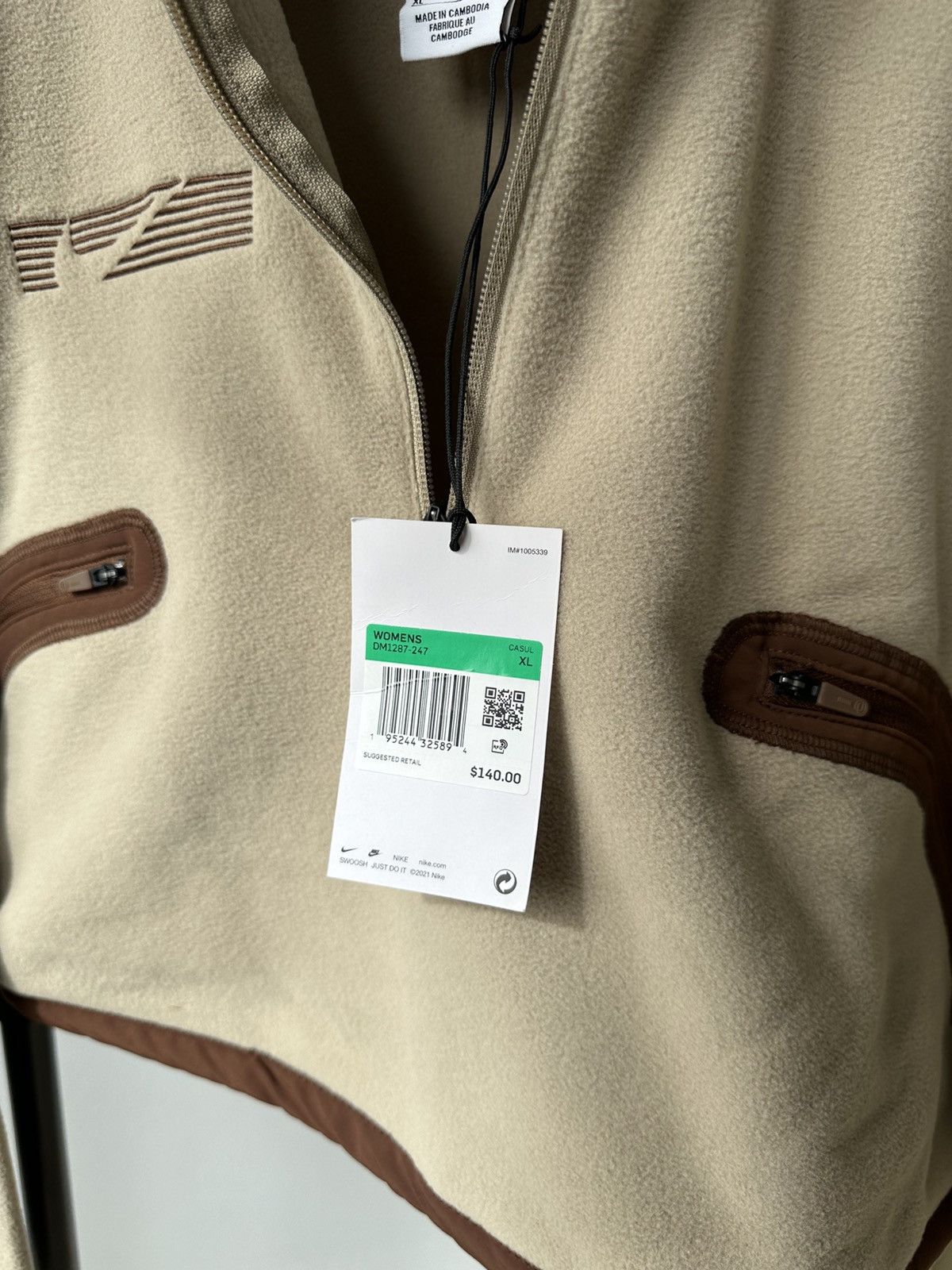 Nike × Travis Scott Nike x Travis Scott NRG Cactus Corp Pullover Cropped Top Size XL / US 12-14 / IT 48-50 - 10 Thumbnail